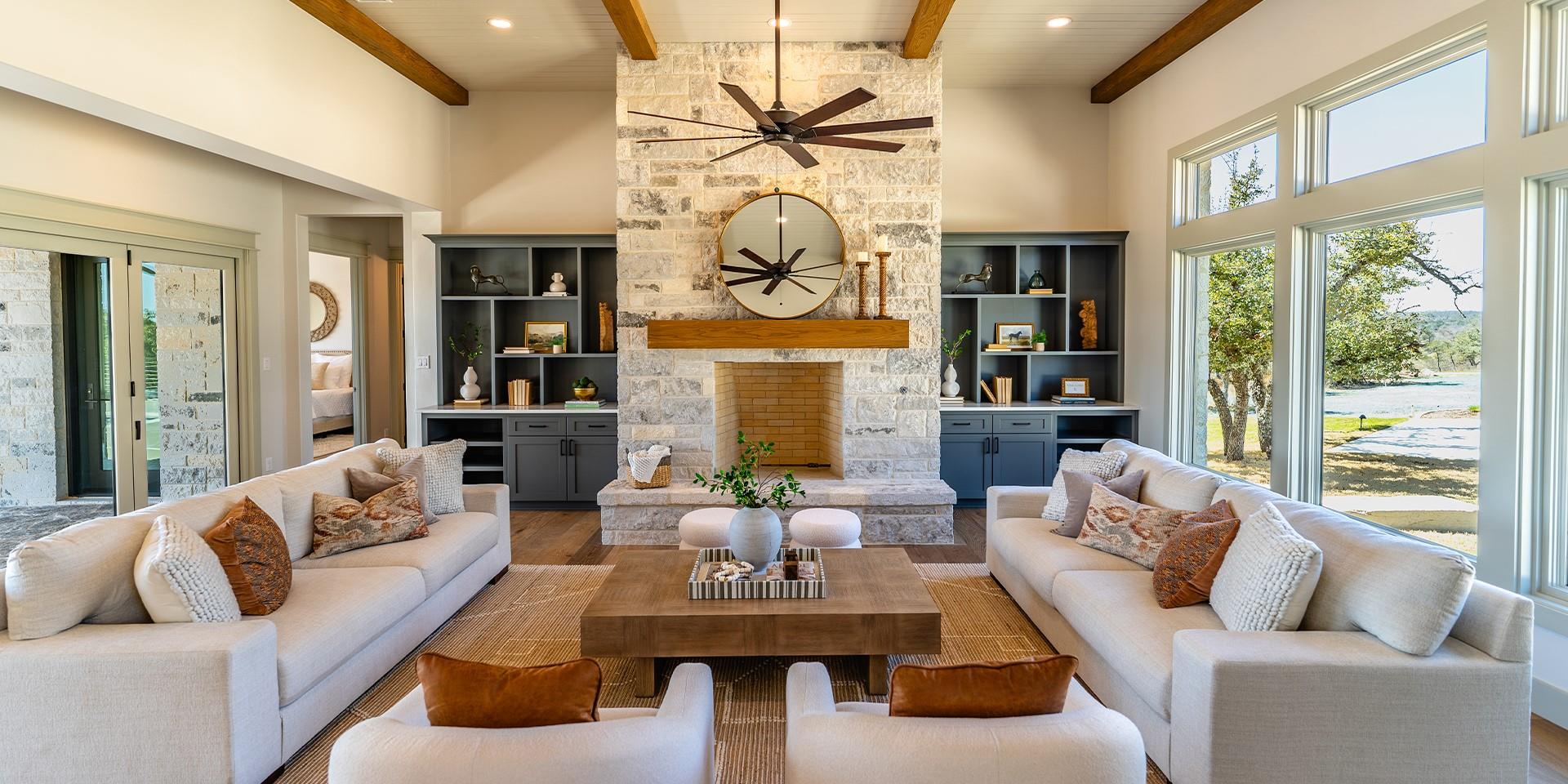 395 Lago Vista Dr, Fredericksburg, TX 78624