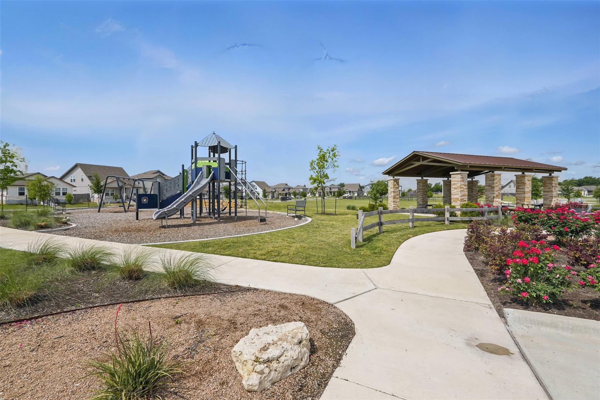 10310 Mager Ln, Hutto, TX 78634