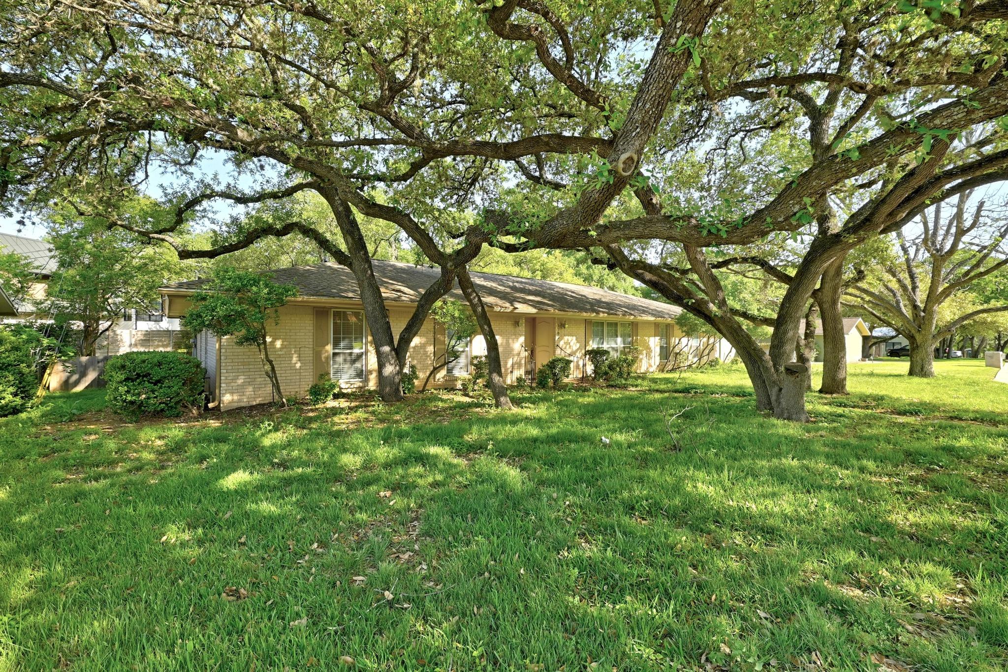 1700 Barton Hills Dr, Austin, TX 78704