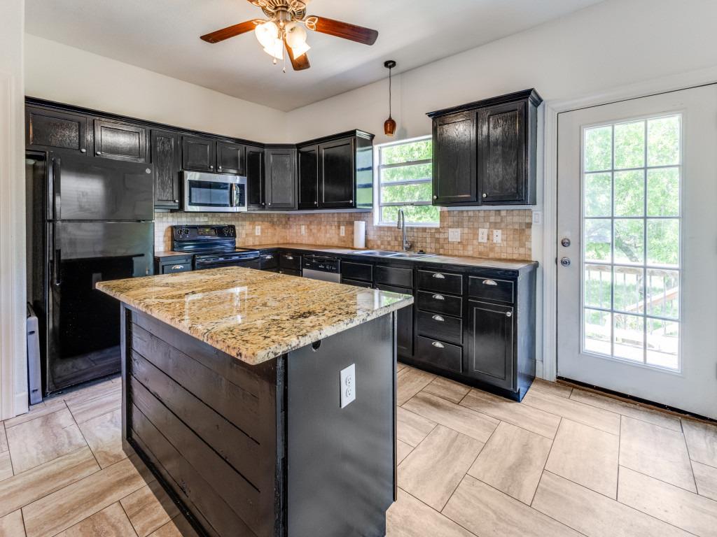 1010 Gravel St, San Marcos, TX 78666