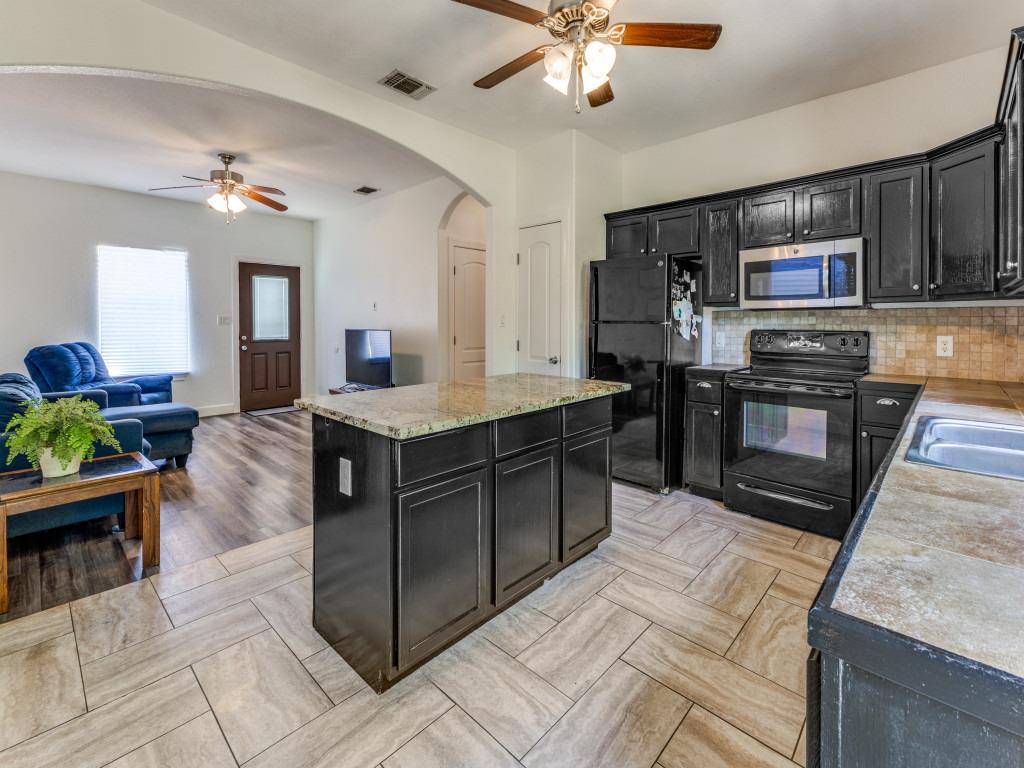 1010 Gravel St, San Marcos, TX 78666