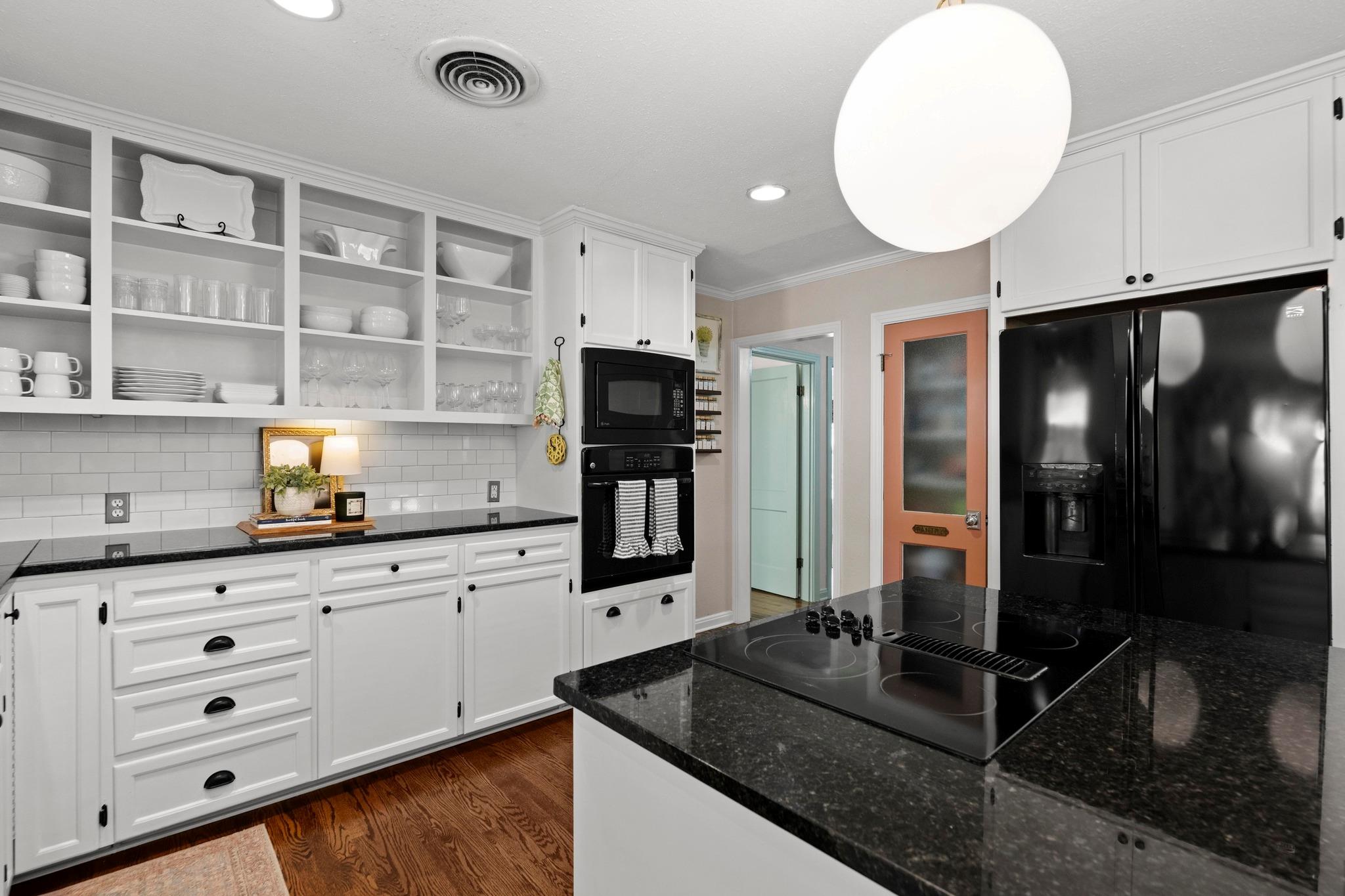 1403 E 16th St, Georgetown, TX 78626