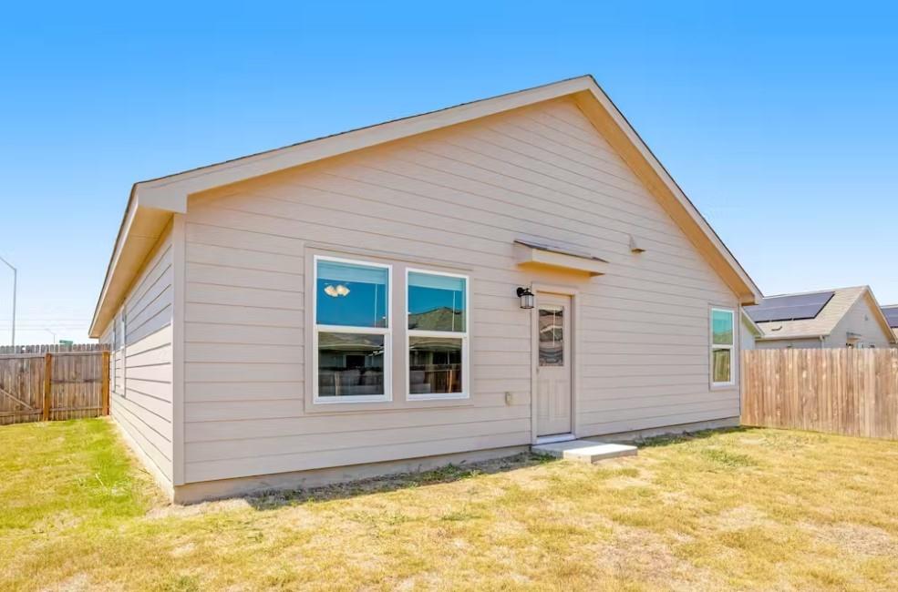 1927 Grey Catbird St, New Braunfels, TX 78130