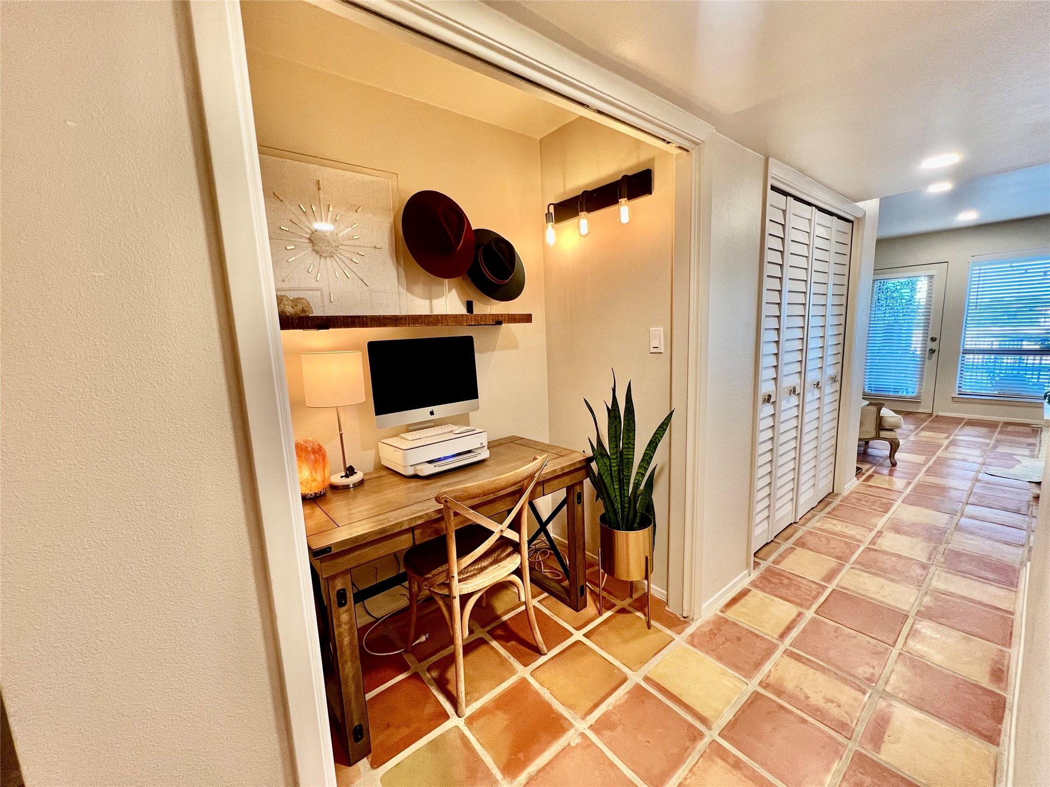 1601 Judy Lynn Dr # 107, Spicewood, TX 78669