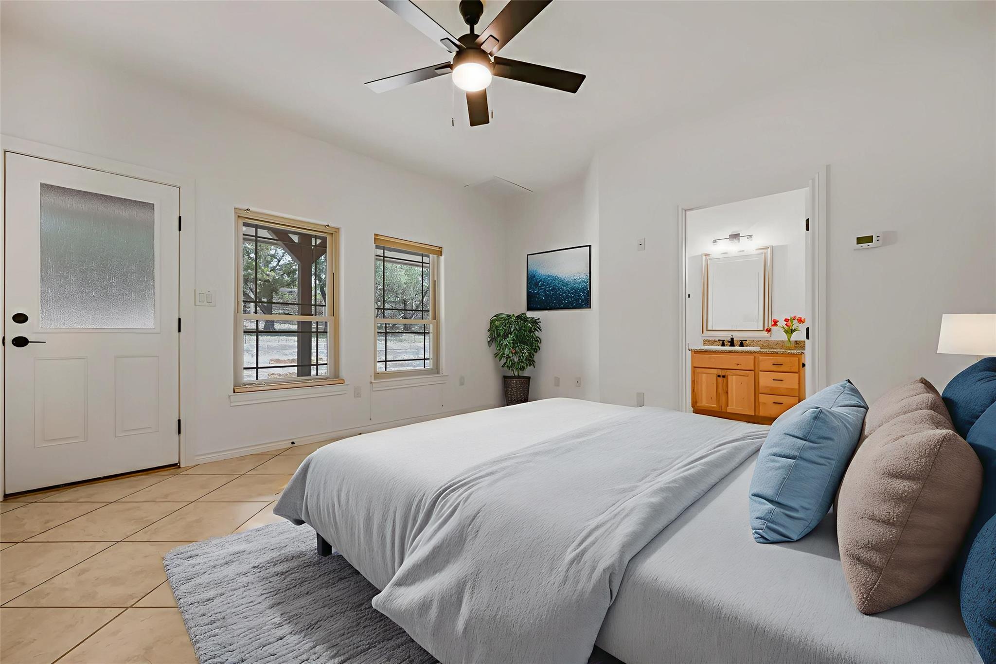 211 E Creek Dr, Dripping Springs, TX 78620