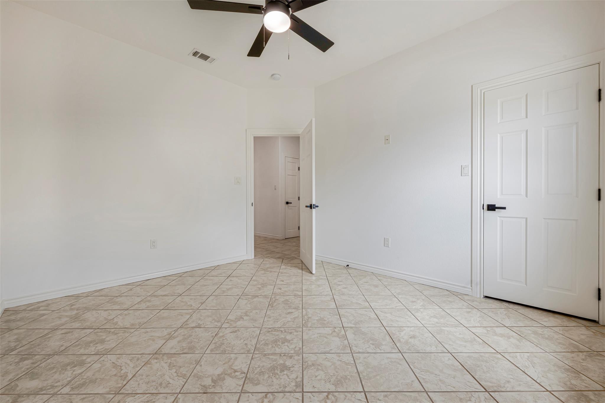 211 E Creek Dr, Dripping Springs, TX 78620