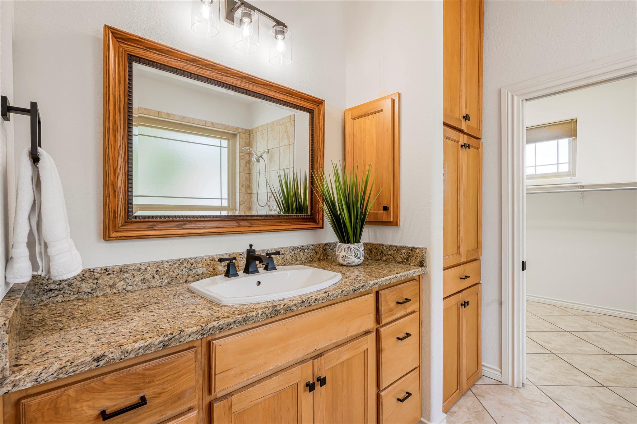 211 E Creek Dr, Dripping Springs, TX 78620