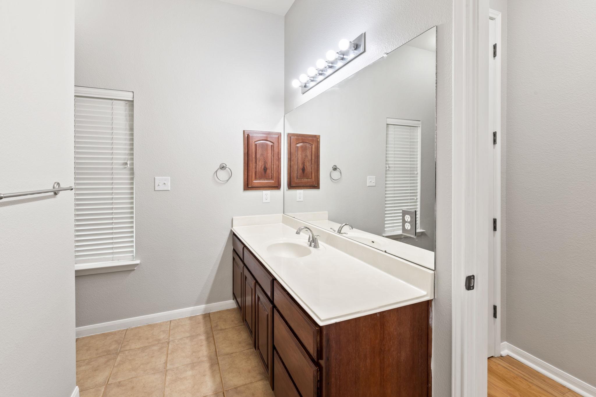 6521 Walebridge Ln, Austin, TX 78739