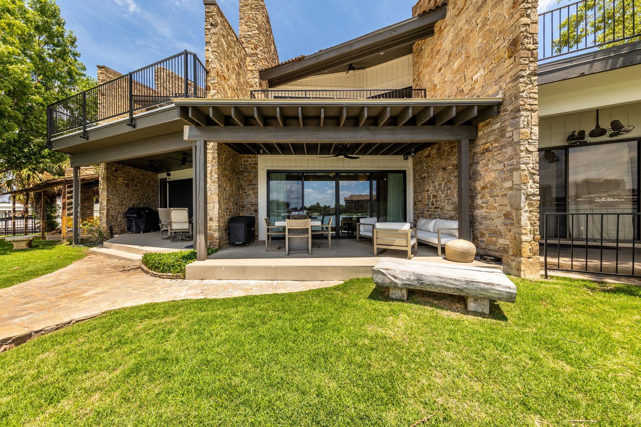 402 Island Dr # B, Horseshoe Bay, TX 78657