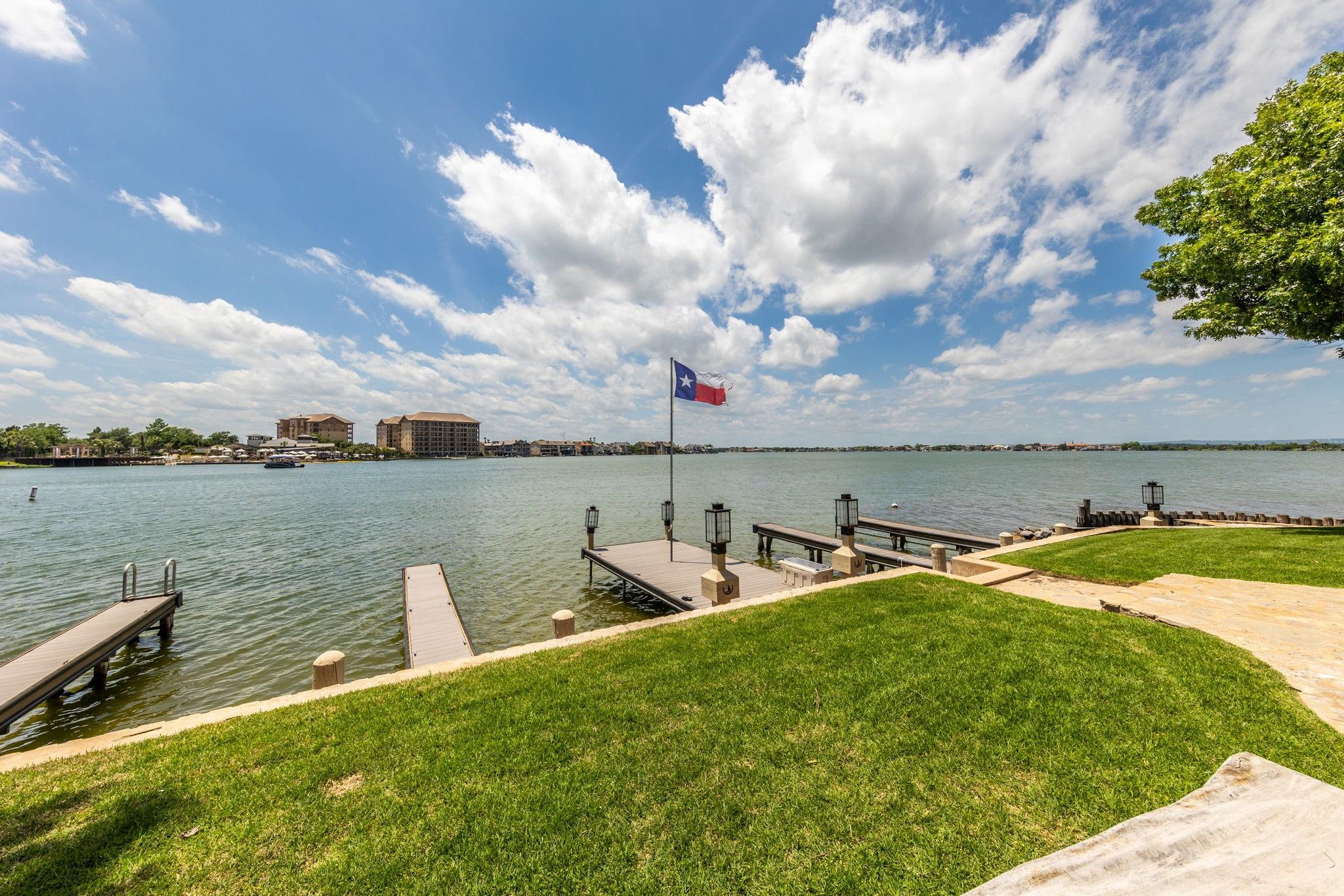 402 Island Dr # B, Horseshoe Bay, TX 78657