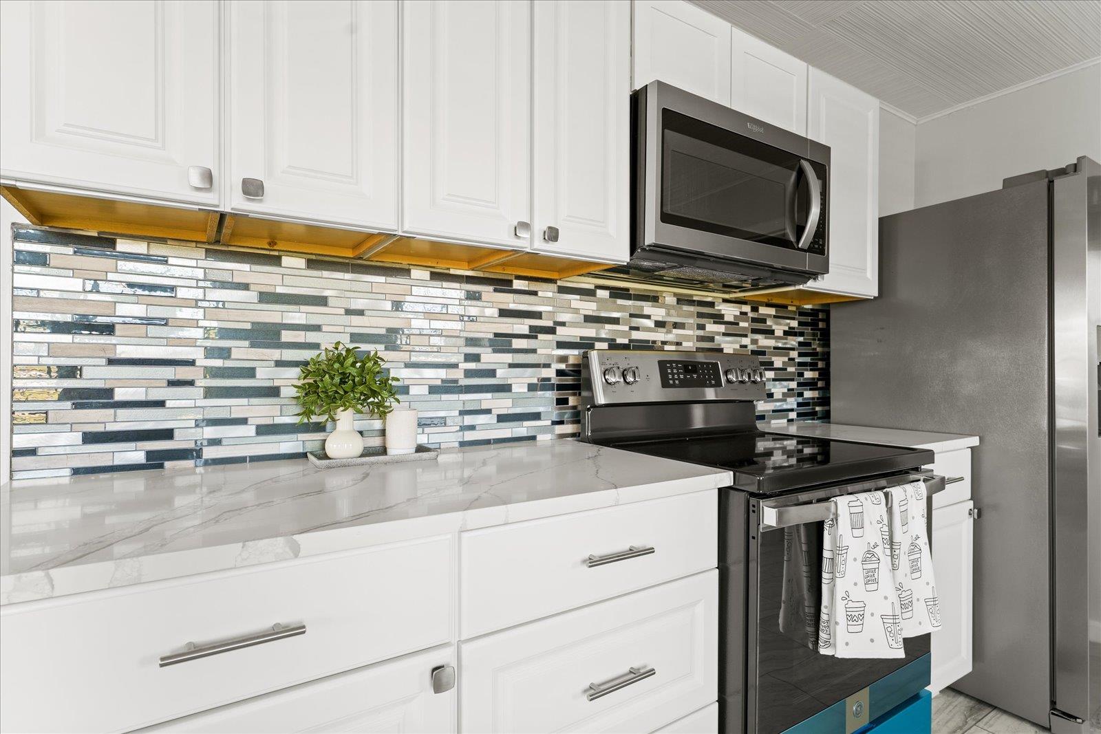 115 N Byers St, Port O'Connor, TX 77982
