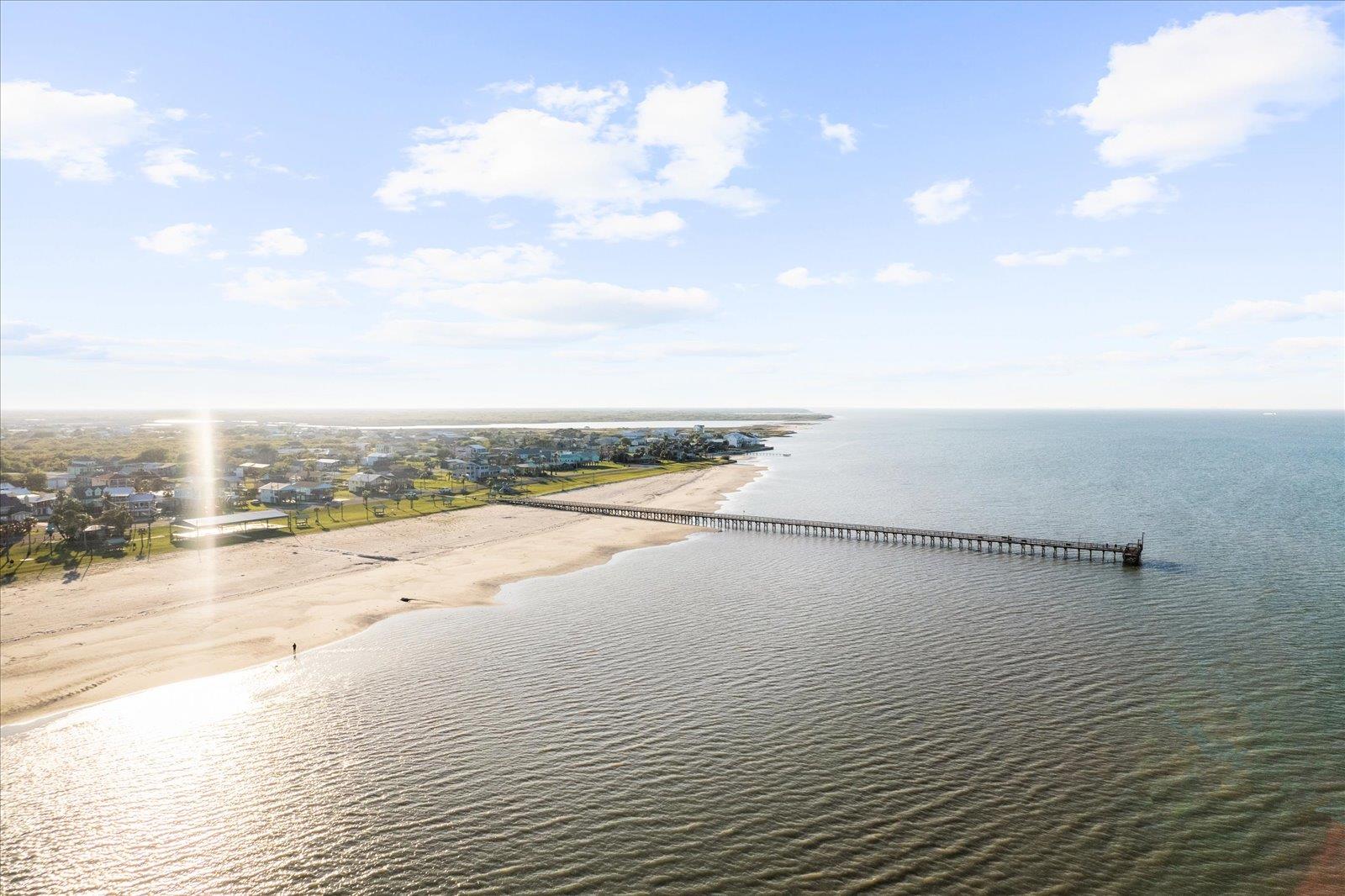 115 N Byers St, Port O'Connor, TX 77982