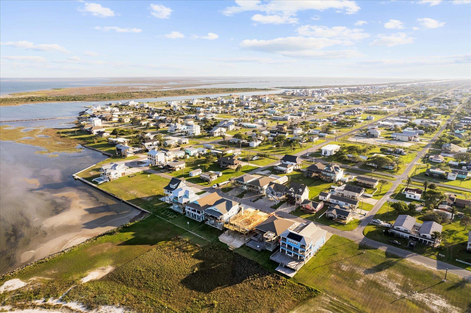 115 N Byers St, Port O'Connor, TX 77982
