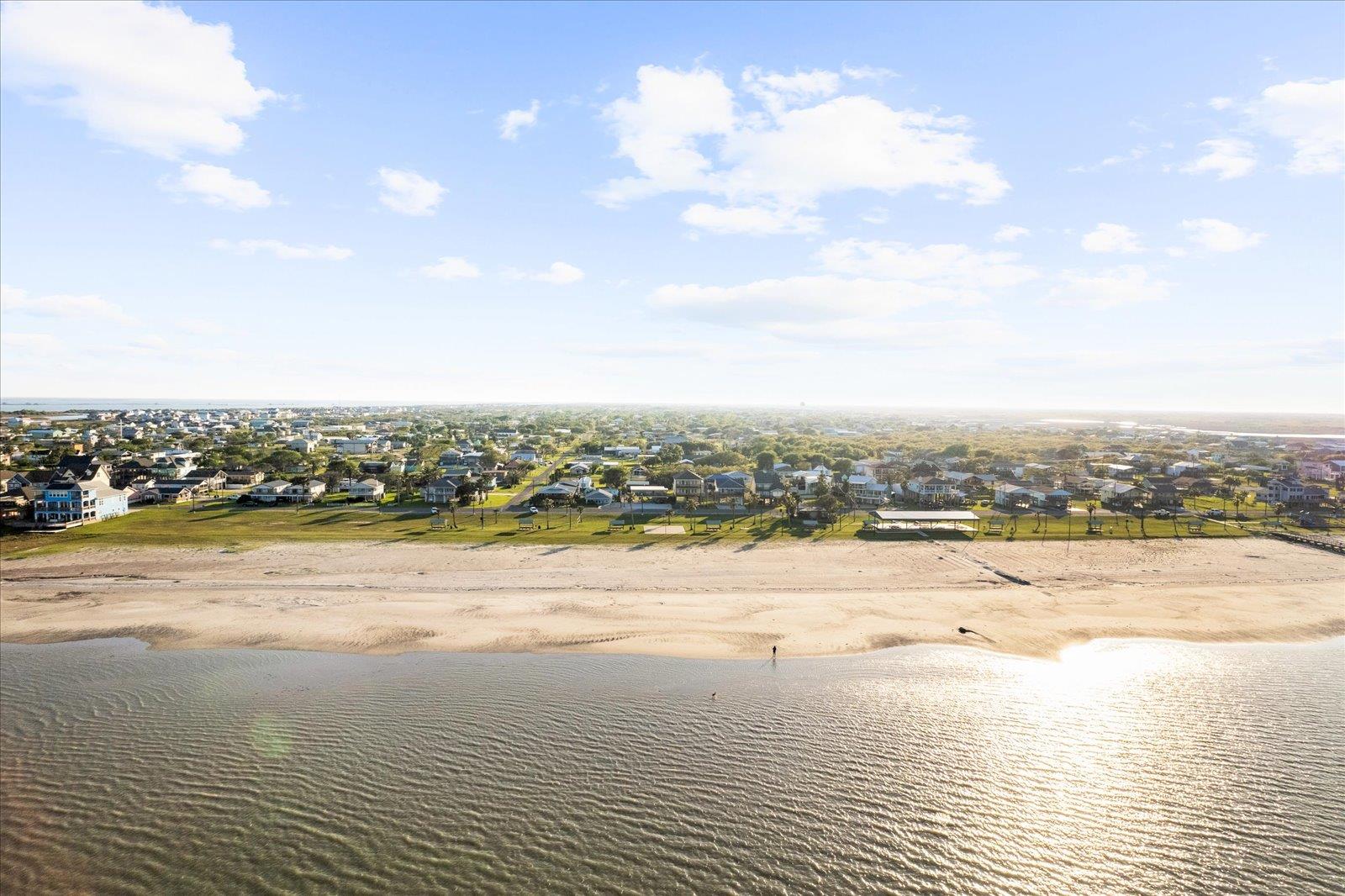 115 N Byers St, Port O'Connor, TX 77982