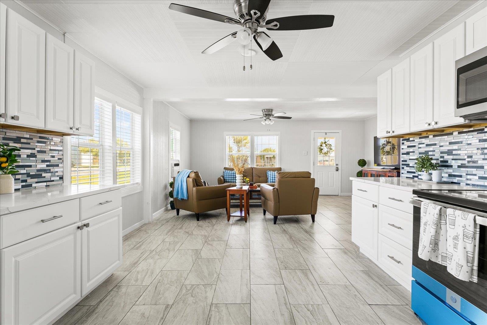 115 N Byers St, Port O'Connor, TX 77982