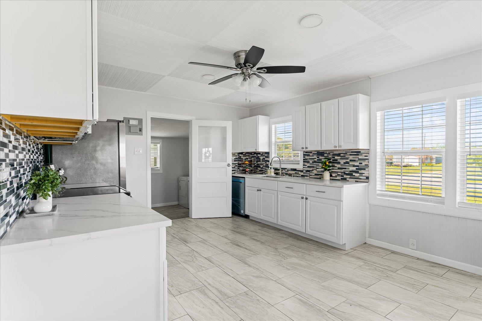 115 N Byers St, Port O'Connor, TX 77982