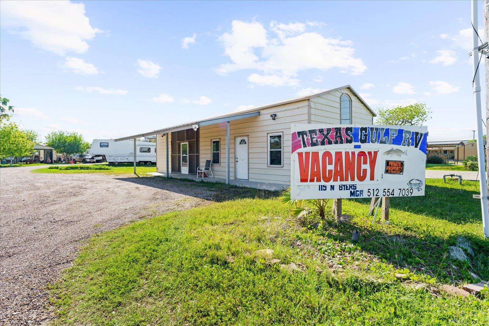 115 N Byers St, Port O'Connor, TX 77982