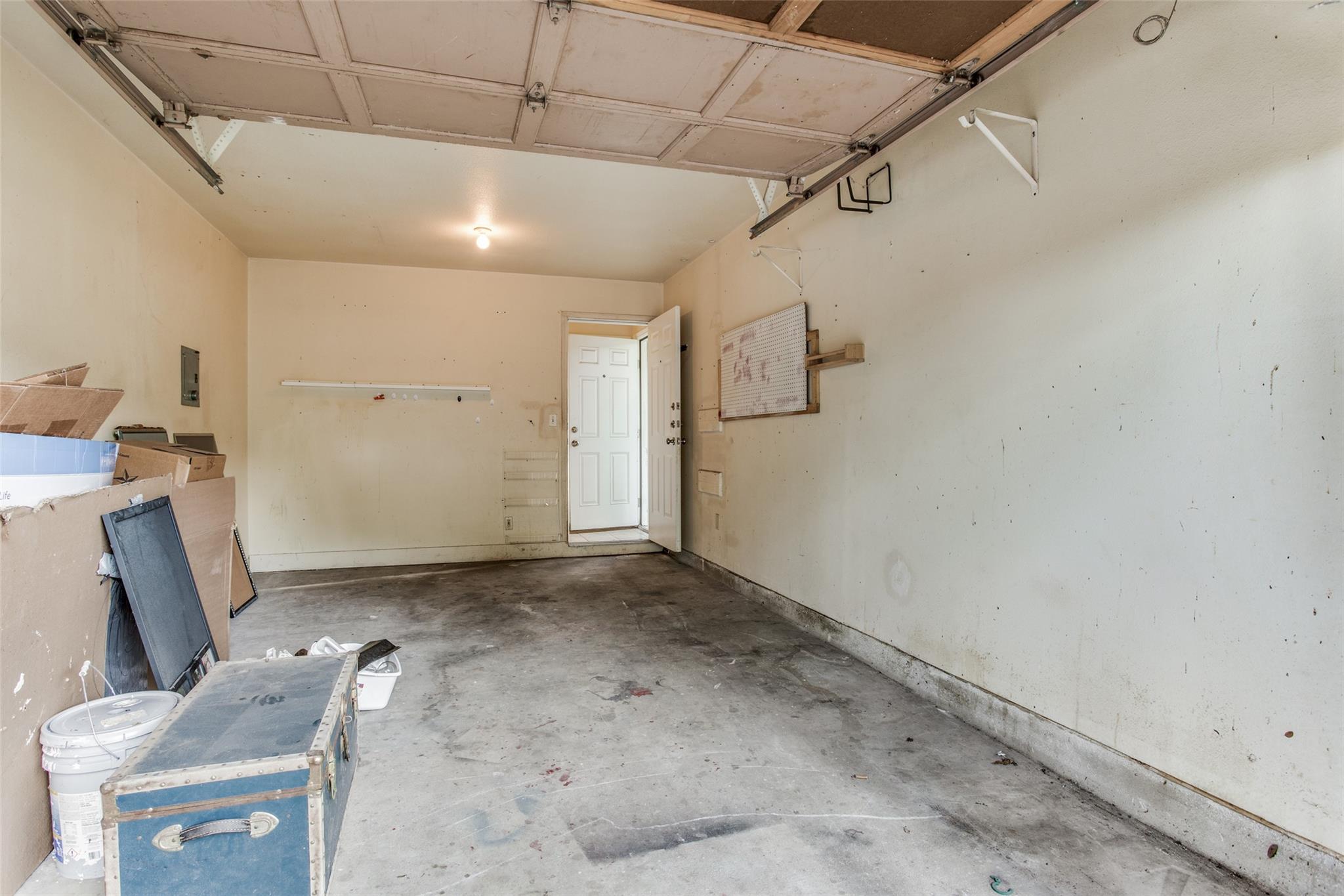 8811 Clearbrook Trl, Austin, TX 78729