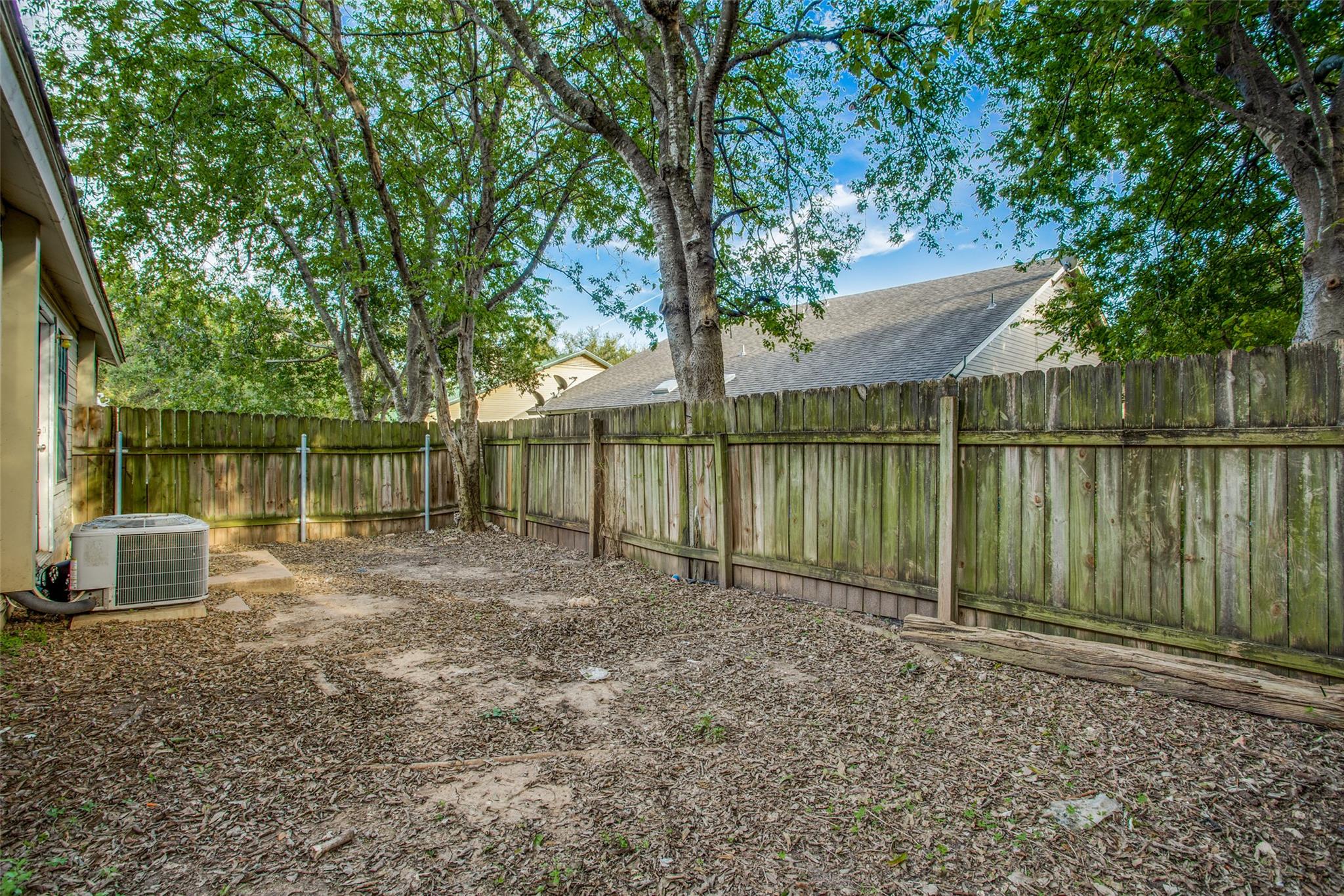 8811 Clearbrook Trl, Austin, TX 78729
