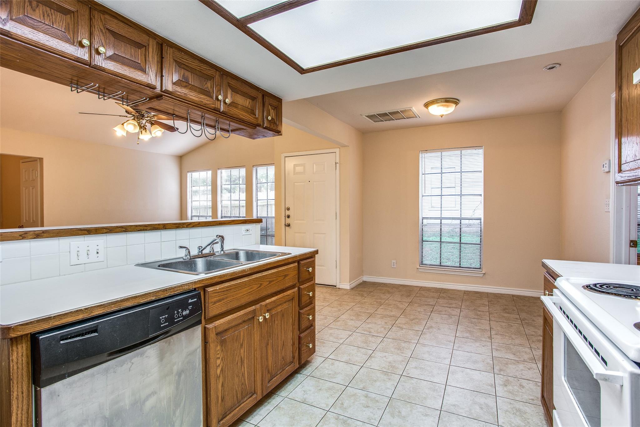 8811 Clearbrook Trl, Austin, TX 78729