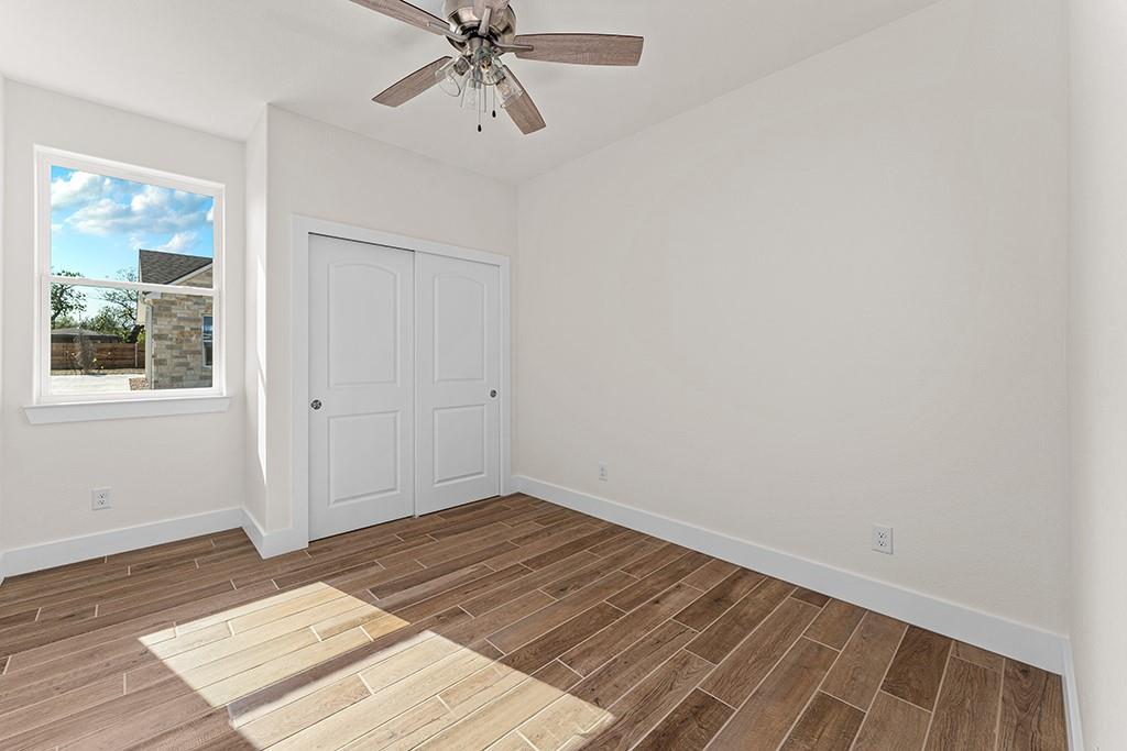 802 S Creek # 117, Fredericksburg, TX 78624
