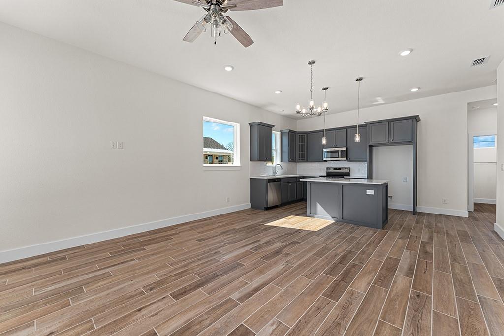 802 S Creek # 117, Fredericksburg, TX 78624