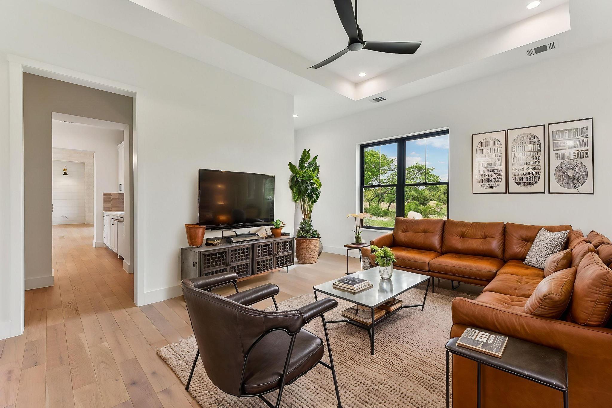 116 Tranquility Trails Dr, Spicewood, TX 78669