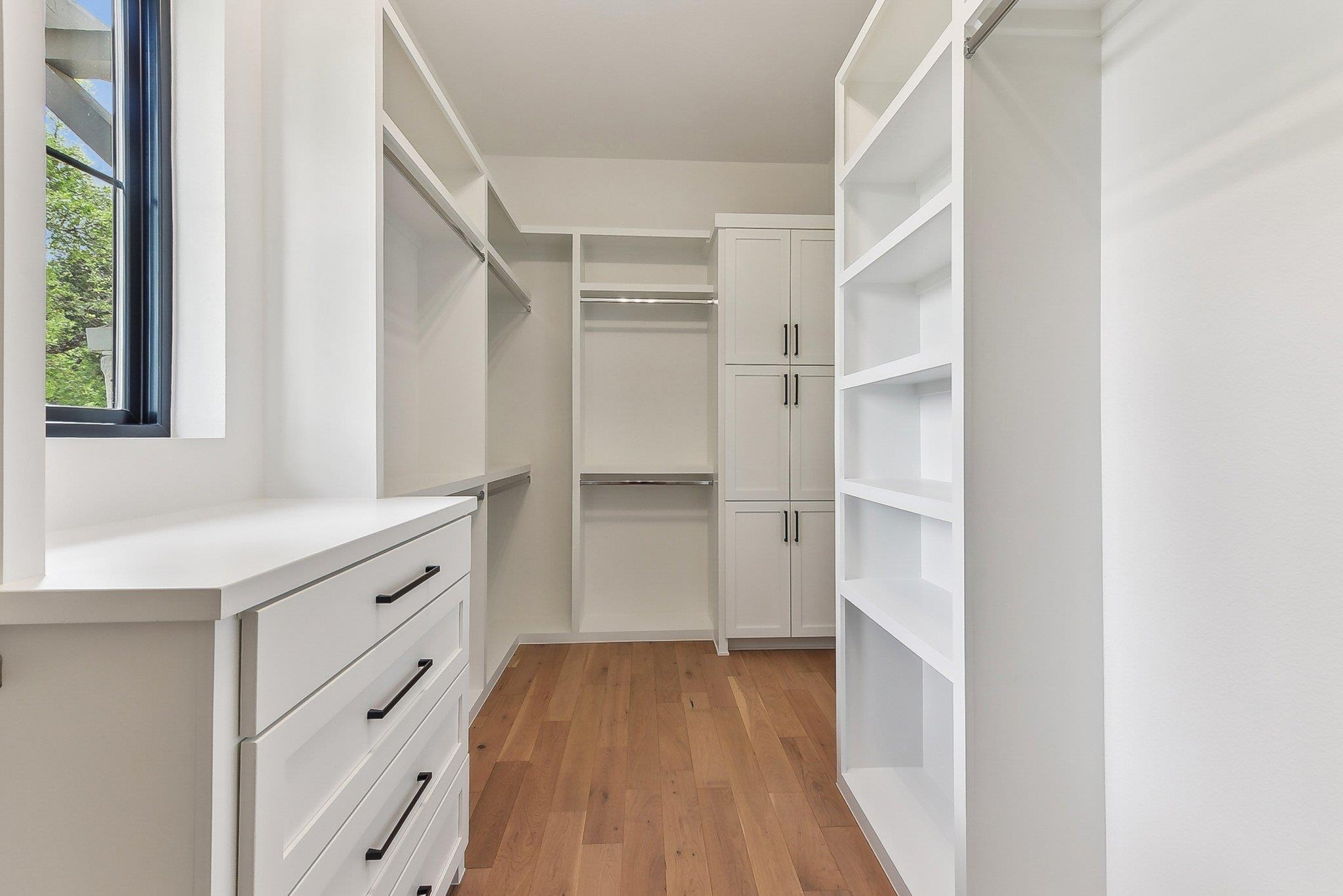 116 Tranquility Trails Dr, Spicewood, TX 78669