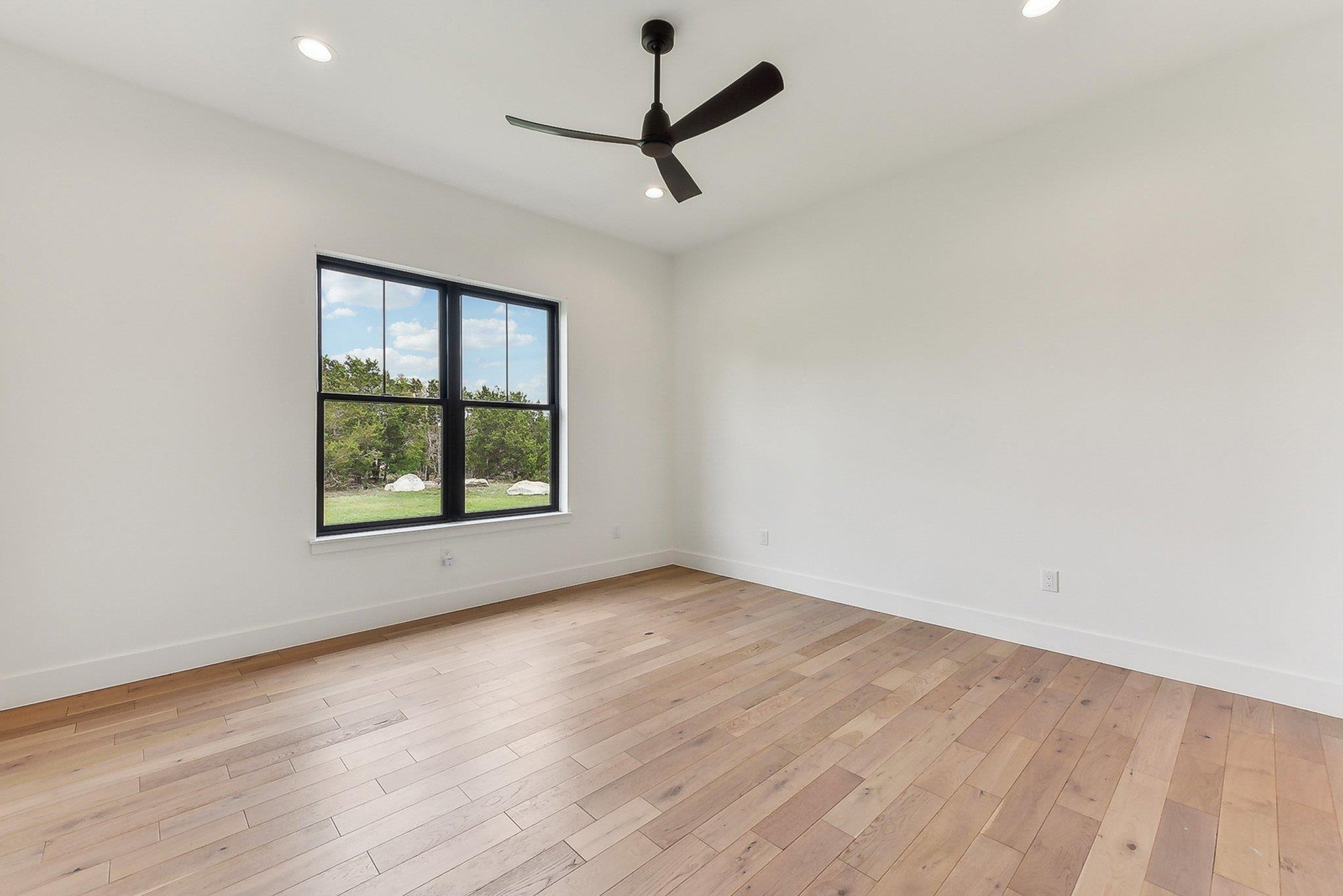 116 Tranquility Trails Dr, Spicewood, TX 78669