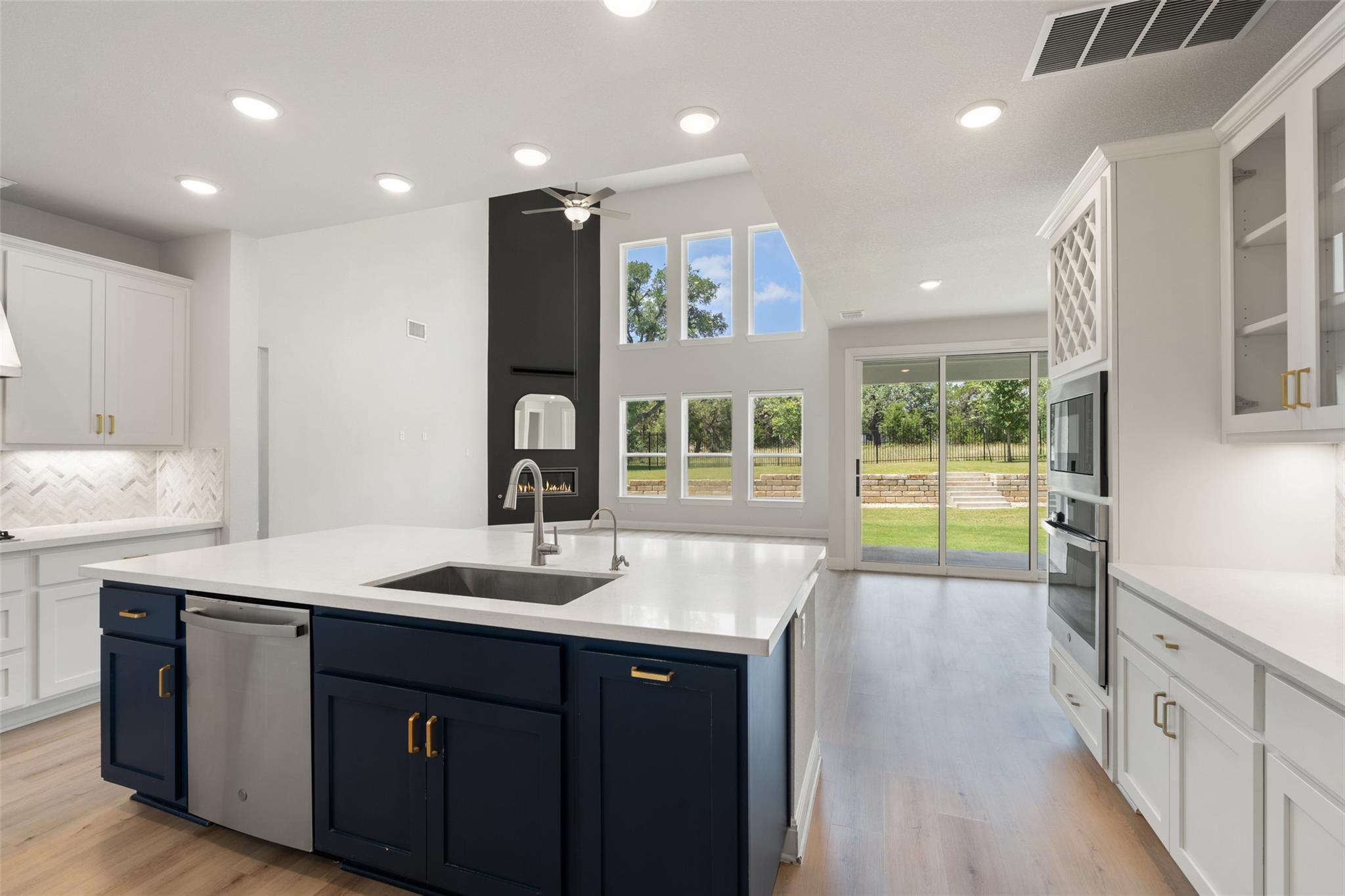 159 Fireside Rd, Austin, TX 78737