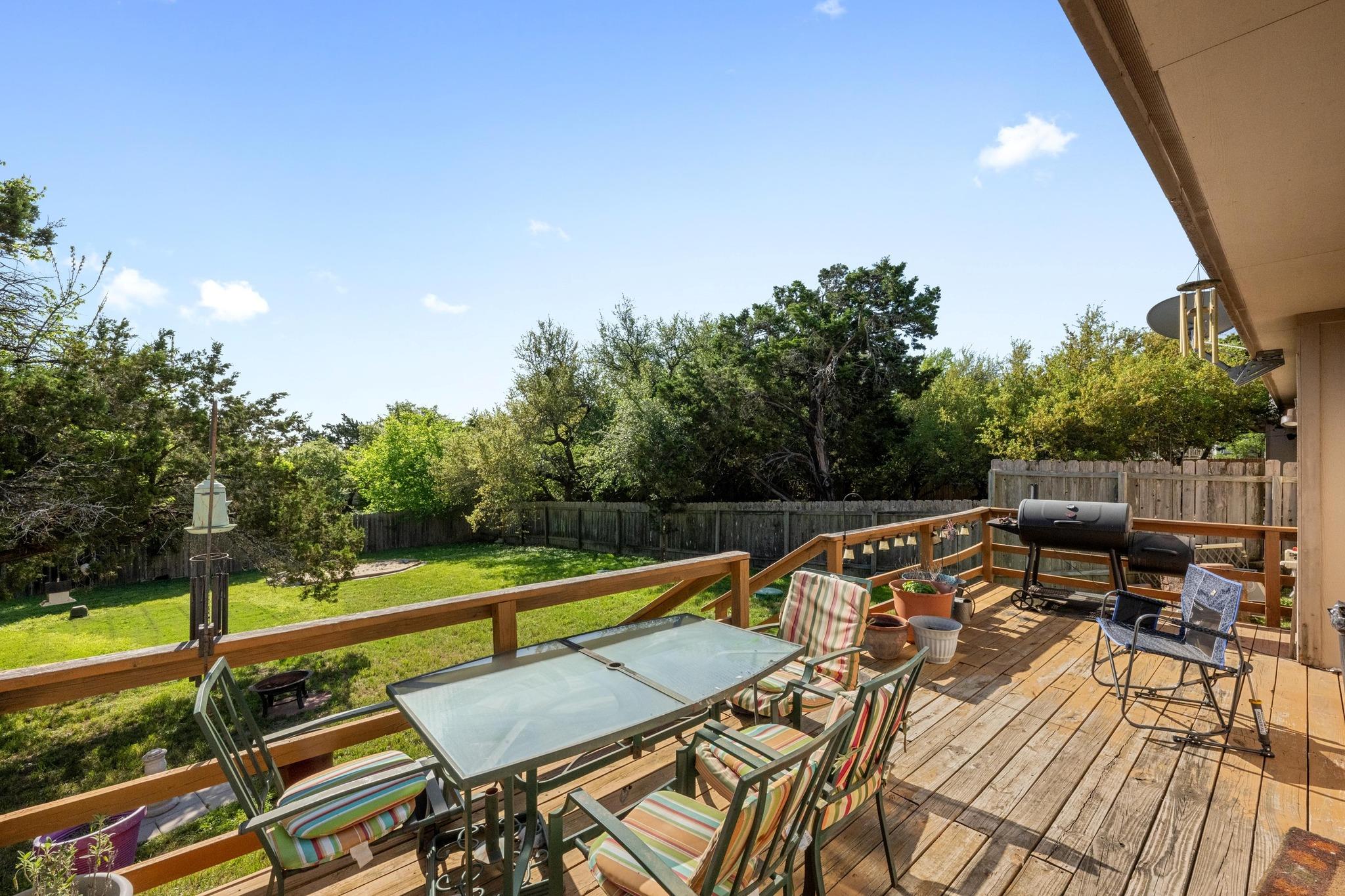 201 Loving Trl, Dripping Springs, TX 78620