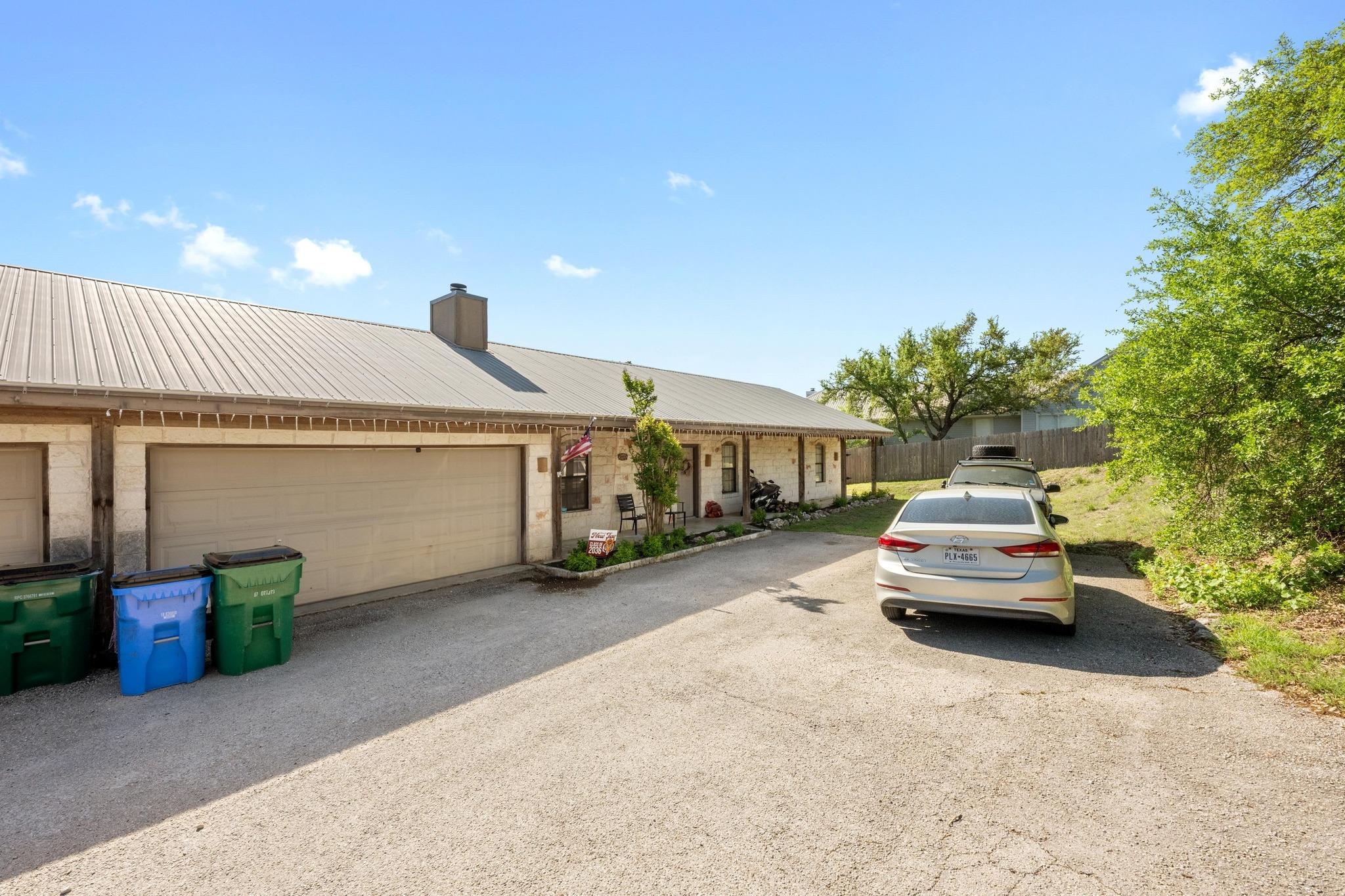 201 Loving Trl, Dripping Springs, TX 78620