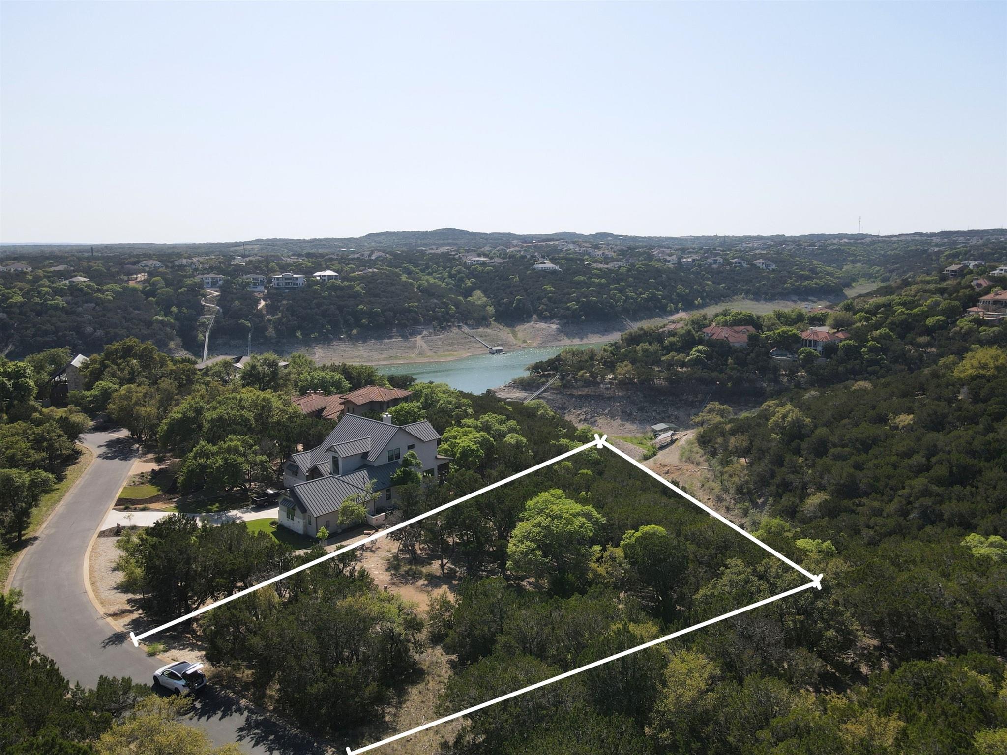 7306 Admirals Park Dr, Jonestown, TX 78645