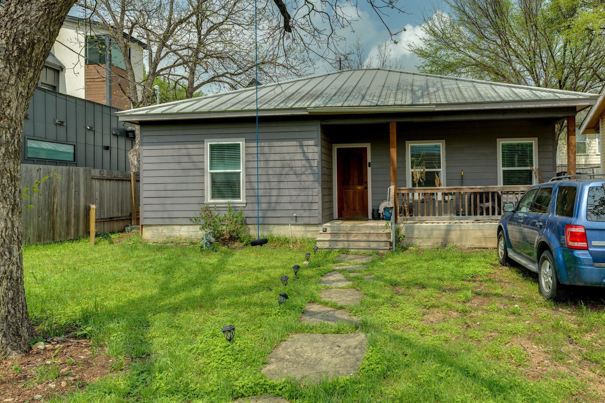 1212 E 10th St, Austin, TX 78702