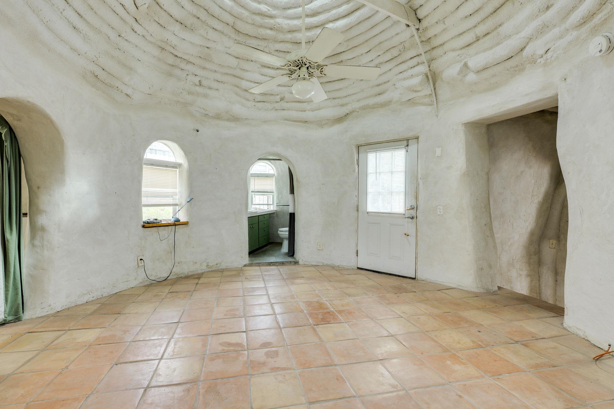 1212 E 10th St, Austin, TX 78702