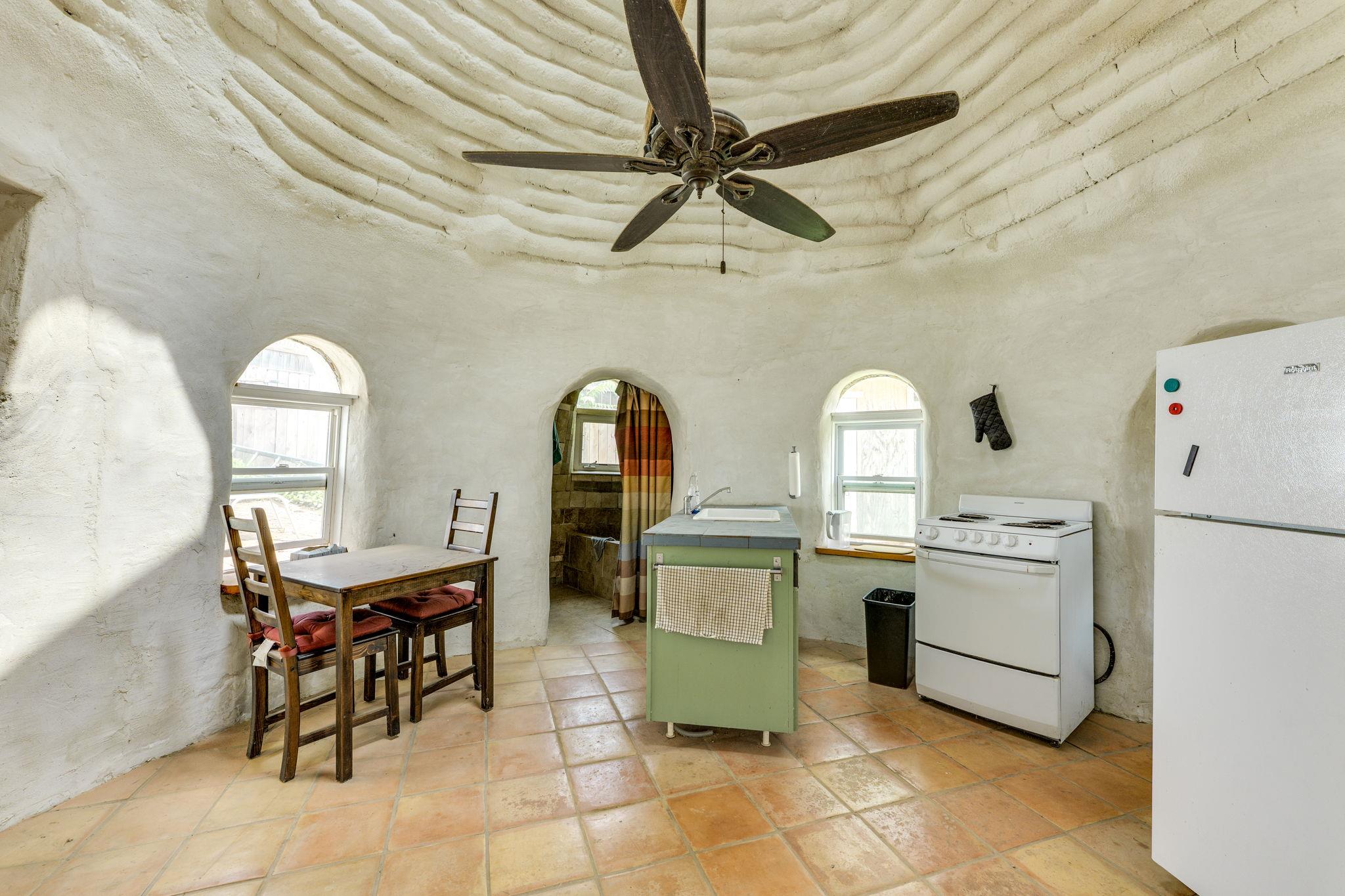 1212 E 10th St, Austin, TX 78702