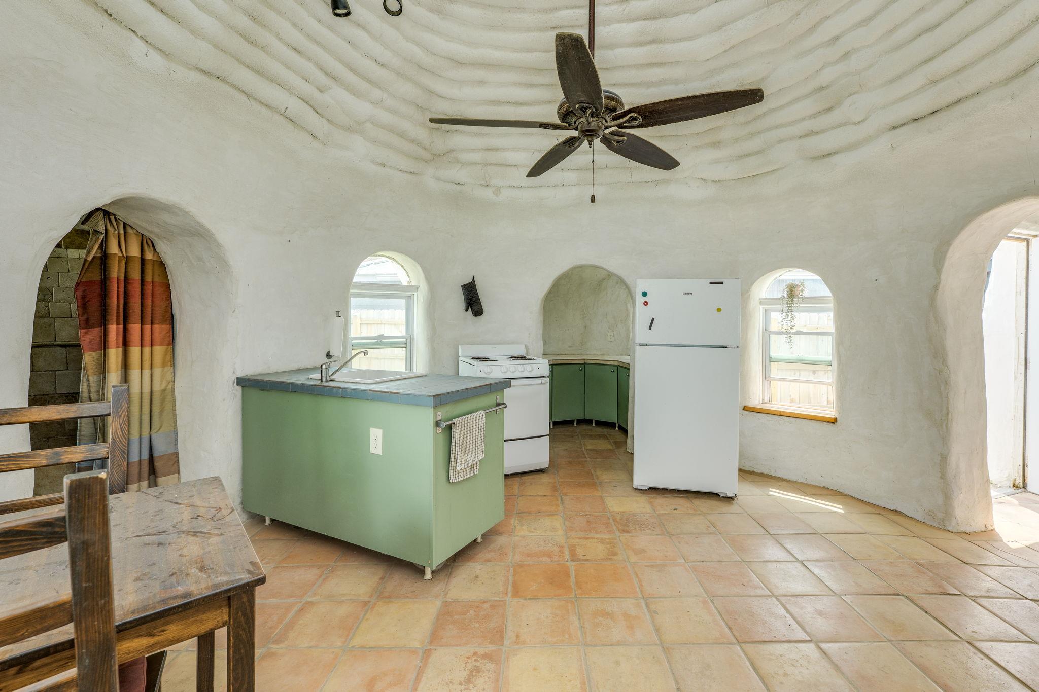 1212 E 10th St, Austin, TX 78702