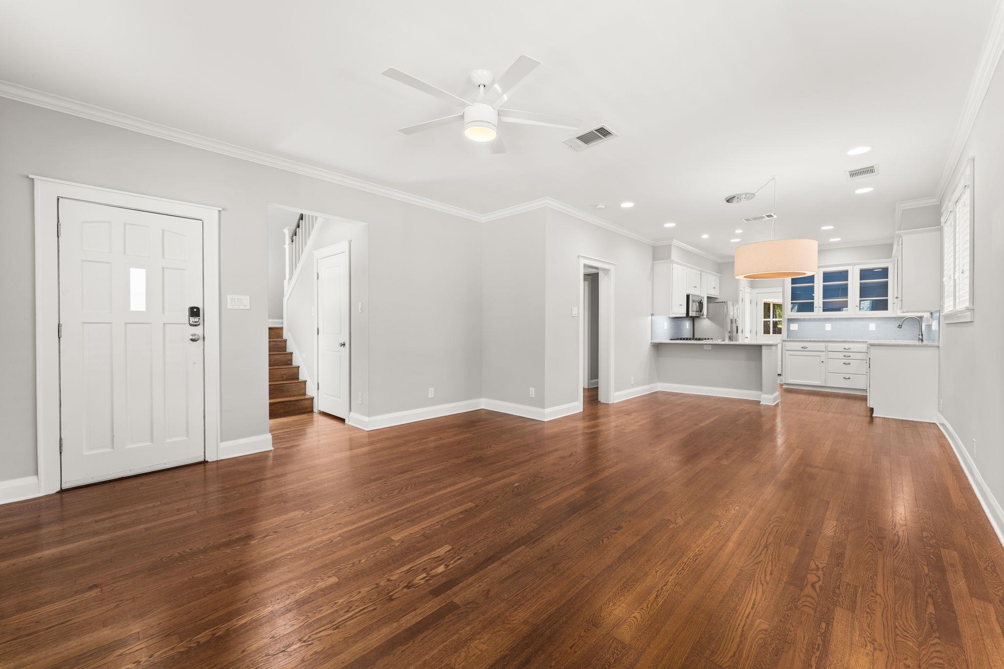 1911 W 39th St, Austin, TX 78731