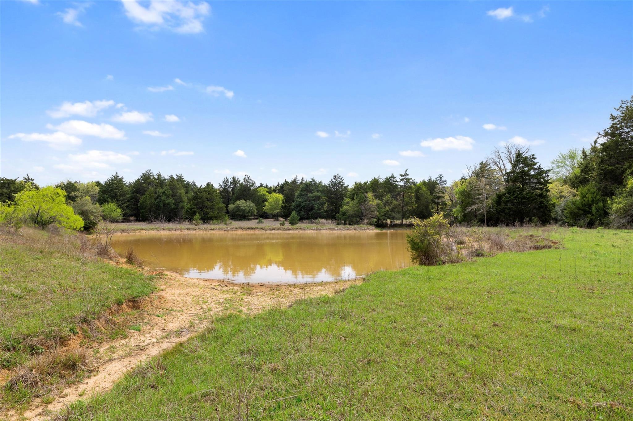 2003 County Road 332, Paige, TX 78659