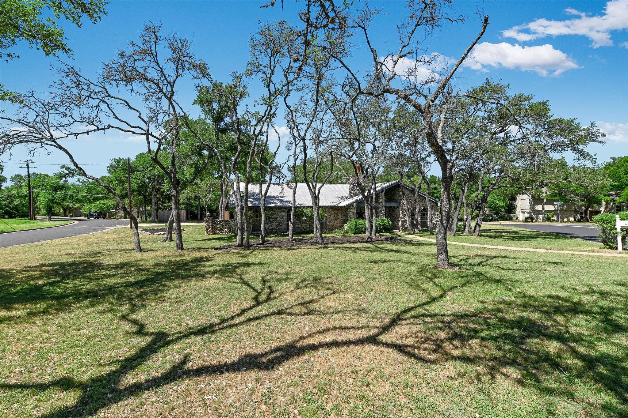 9401 Cedar Crest Dr, Austin, TX 78750