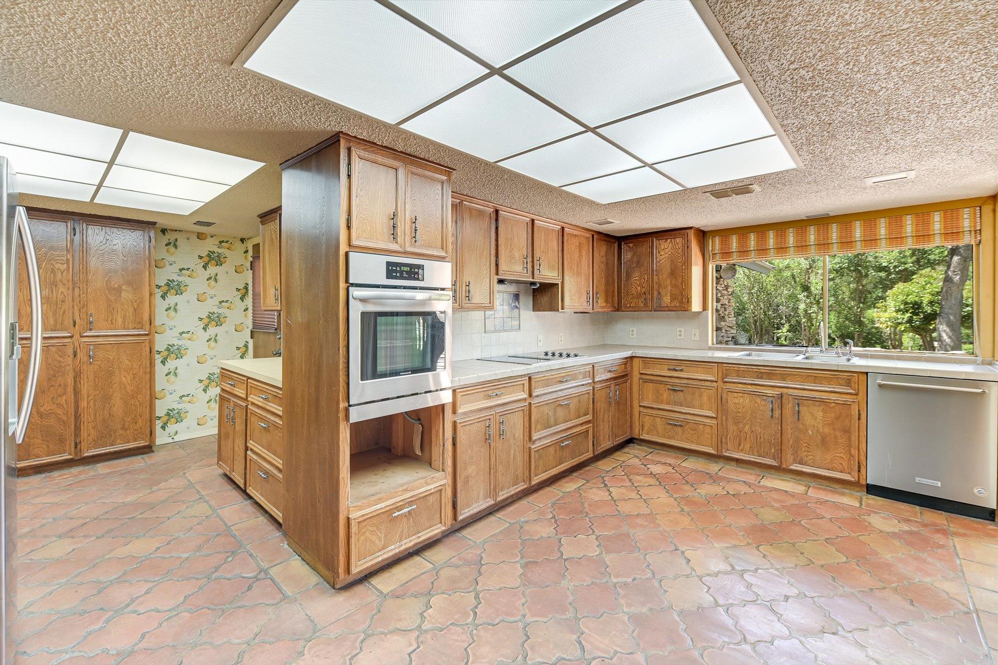 9401 Cedar Crest Dr, Austin, TX 78750