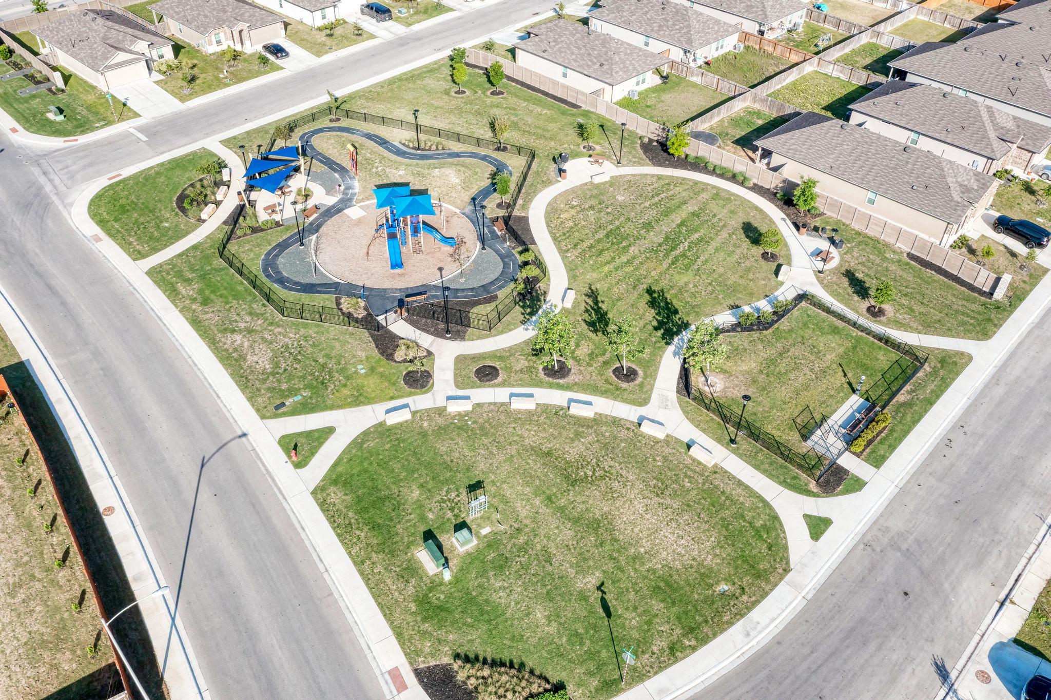 303 Abbey Ln, Lockhart, TX 78644