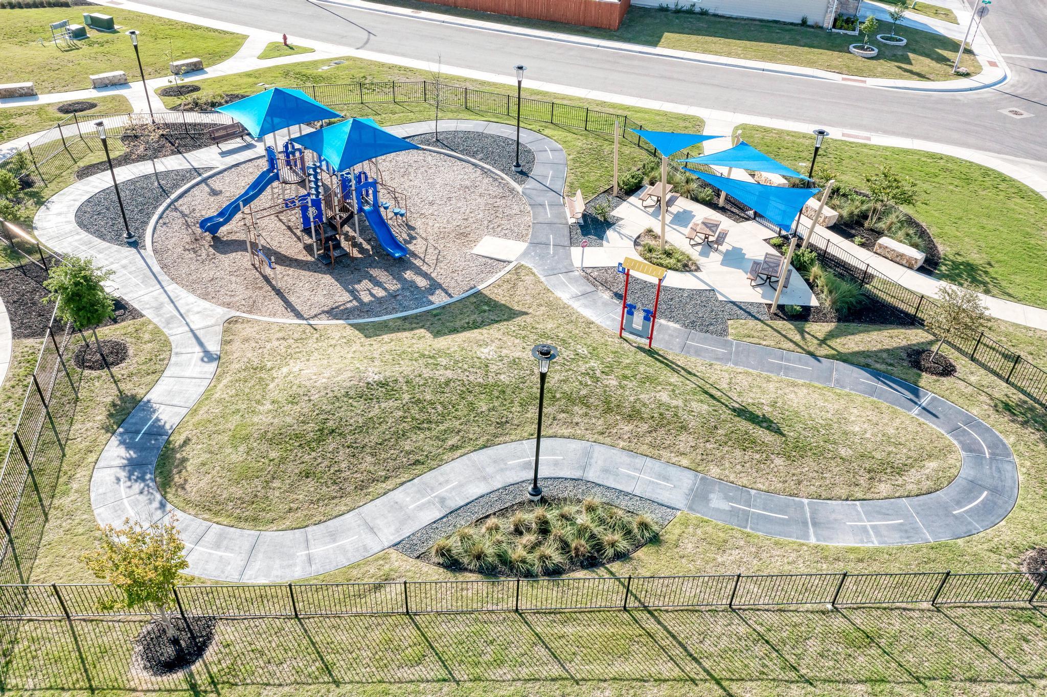 303 Abbey Ln, Lockhart, TX 78644