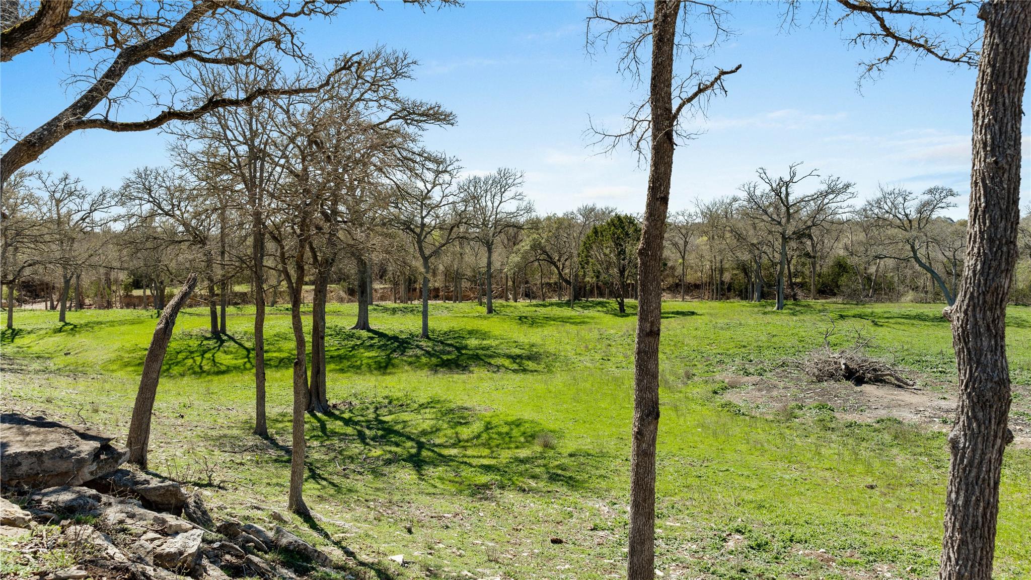 3979 Chimney Valley Rd, Blanco, TX 78606