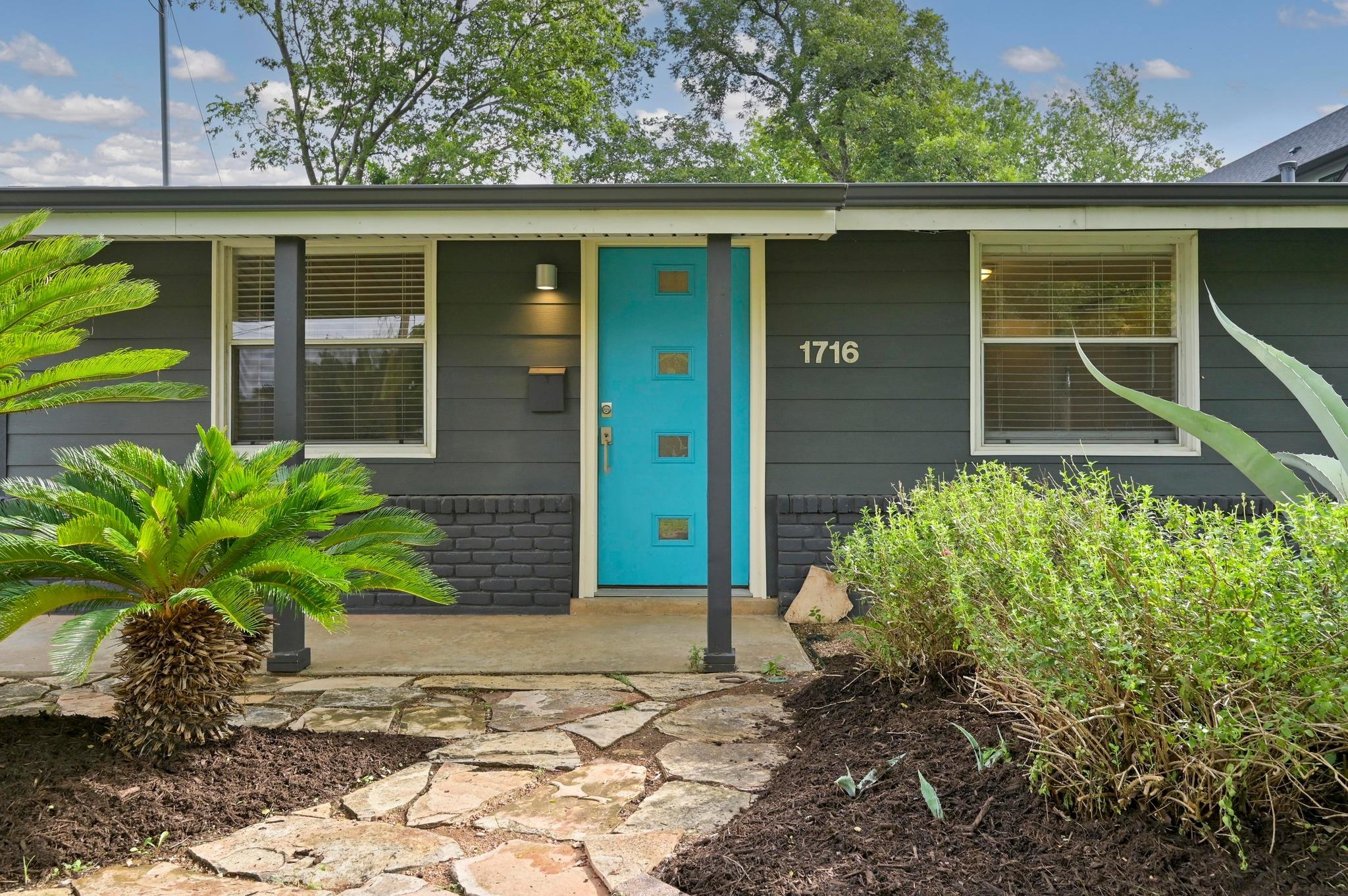 1716 W Saint Johns Ave, Austin, TX 78757