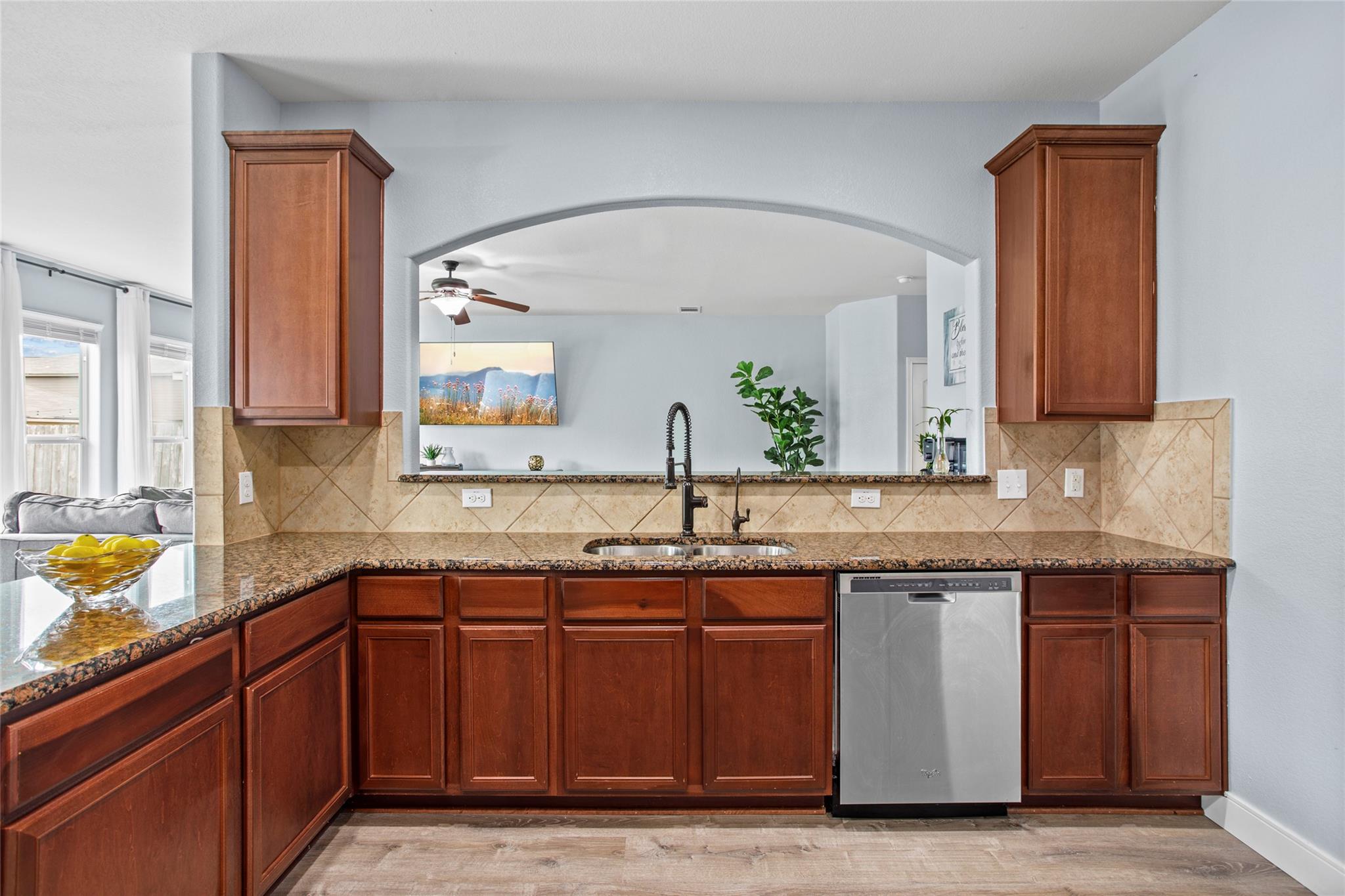 1625 Breanna Ln, Kyle, TX 78640