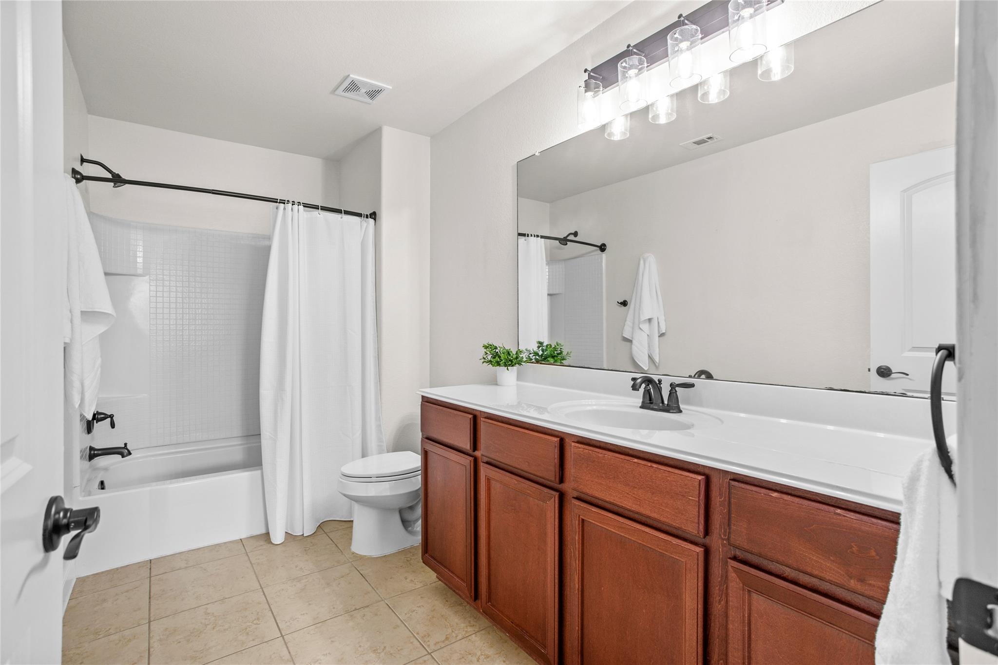 1625 Breanna Ln, Kyle, TX 78640