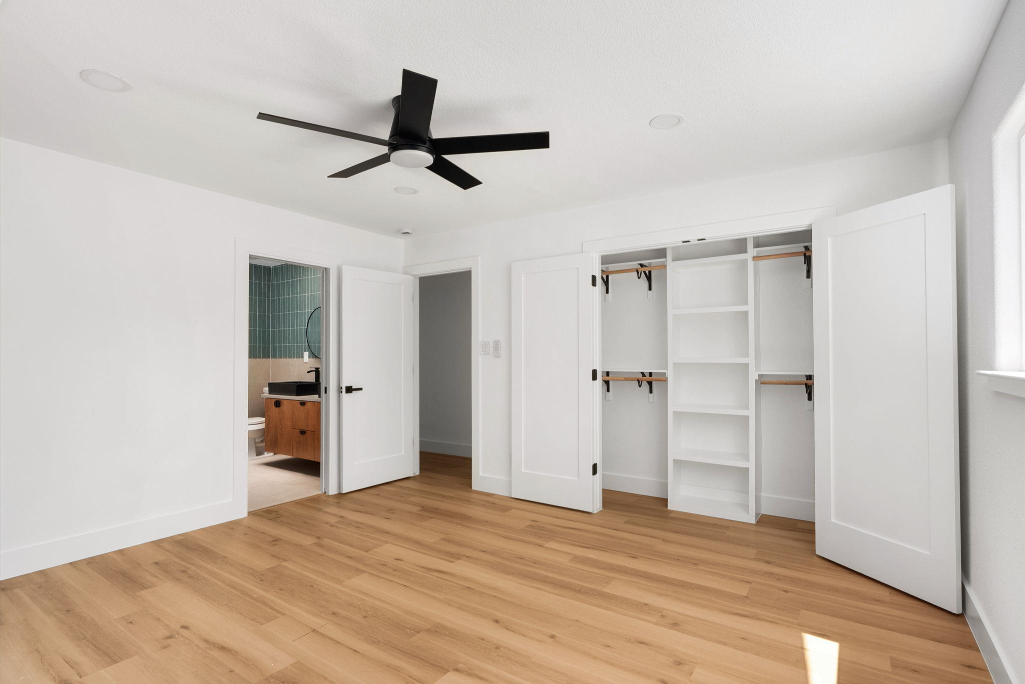 3001 Cedarlawn Cir, Austin, TX 78723