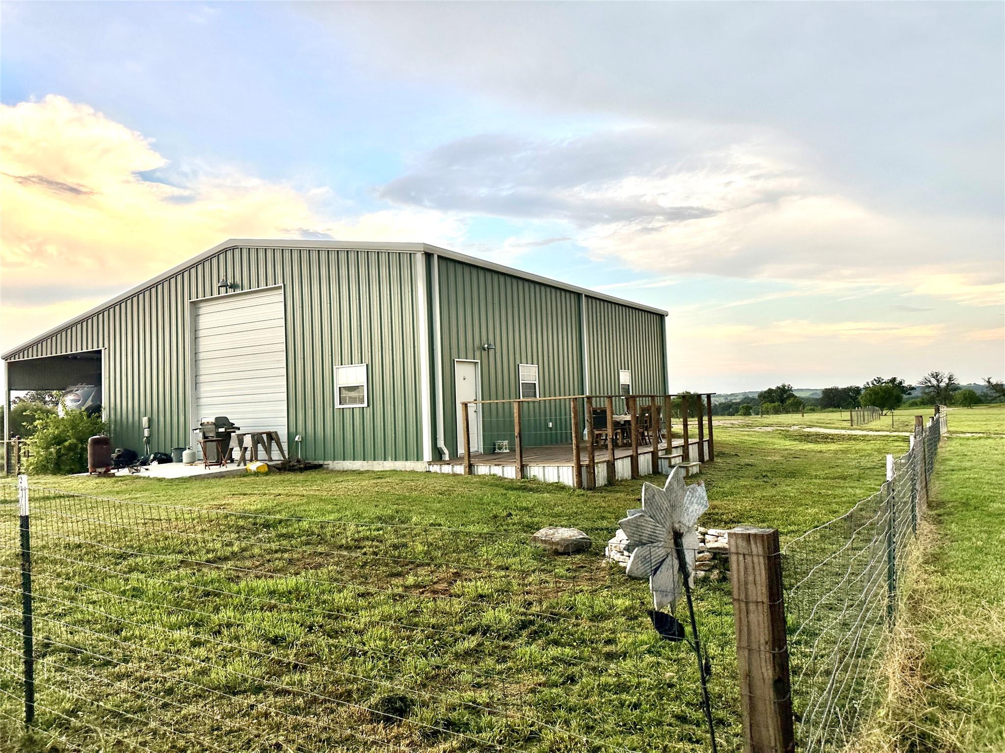 554 W US Highway 84 Highway, Goldthwaite, TX 76844