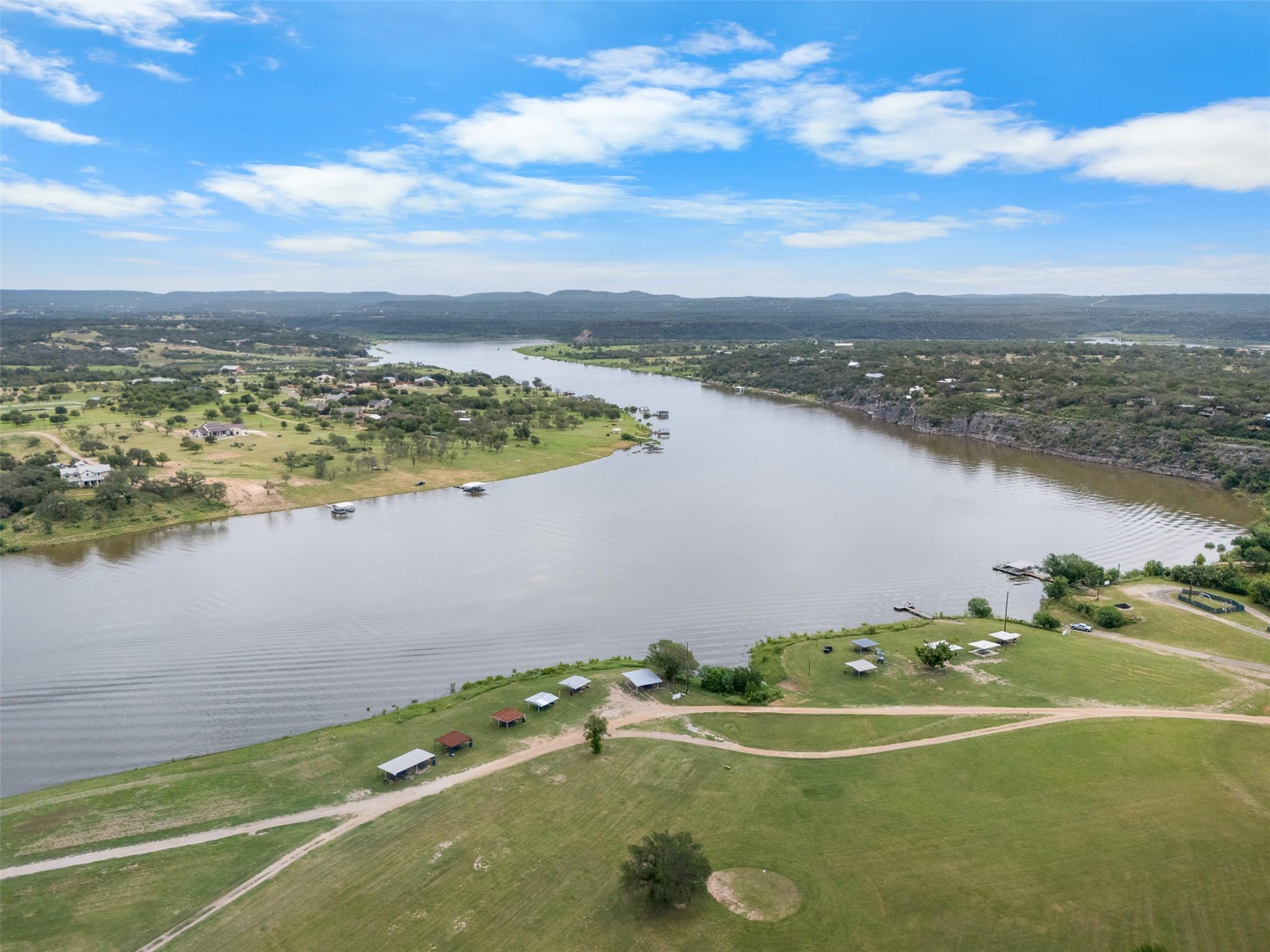 112 Mari Ln, Spicewood, TX 78669